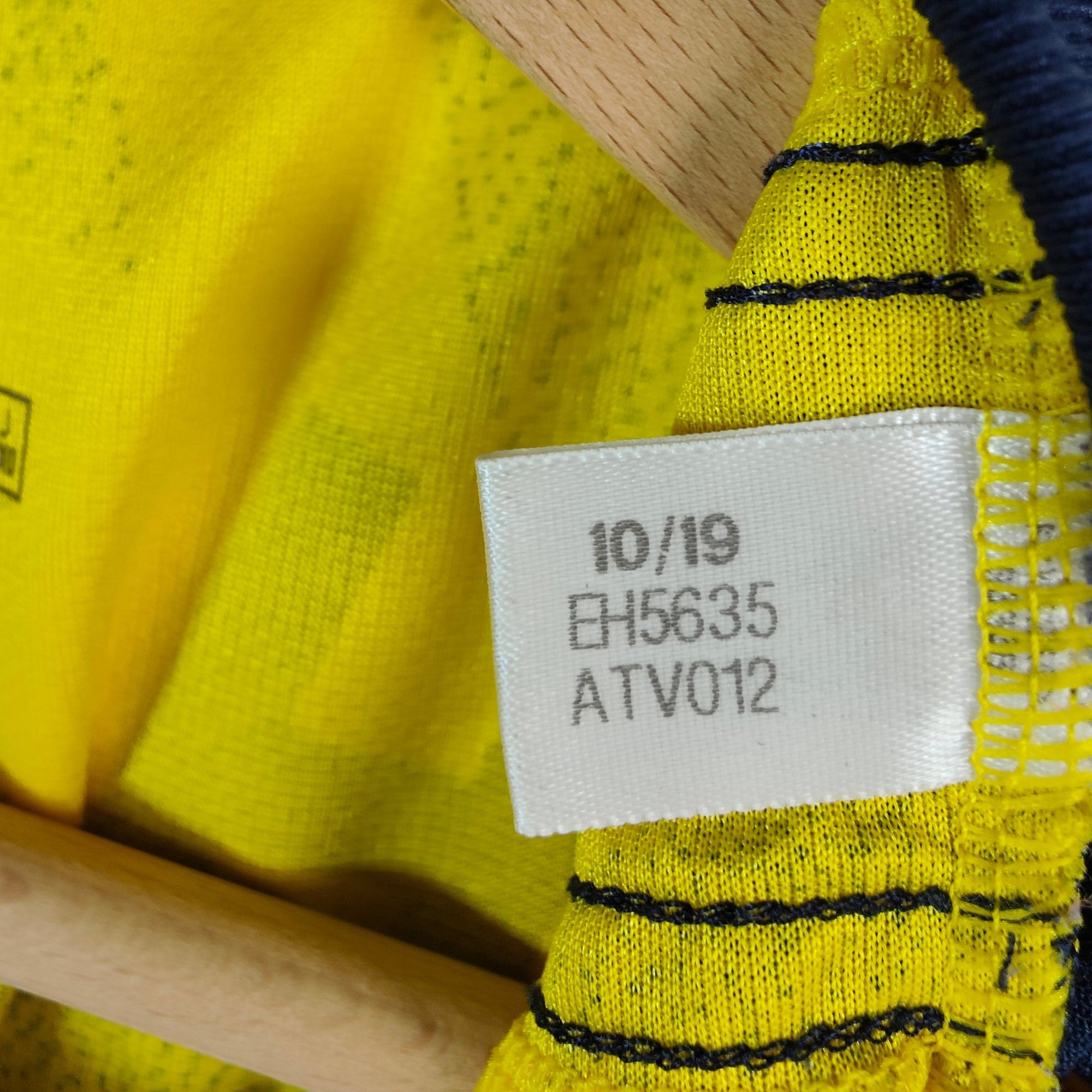 2019 - 20 Arsenal Away Shirt Xhaka 34 - 9.5/10 - (L) - Eternal Pitch