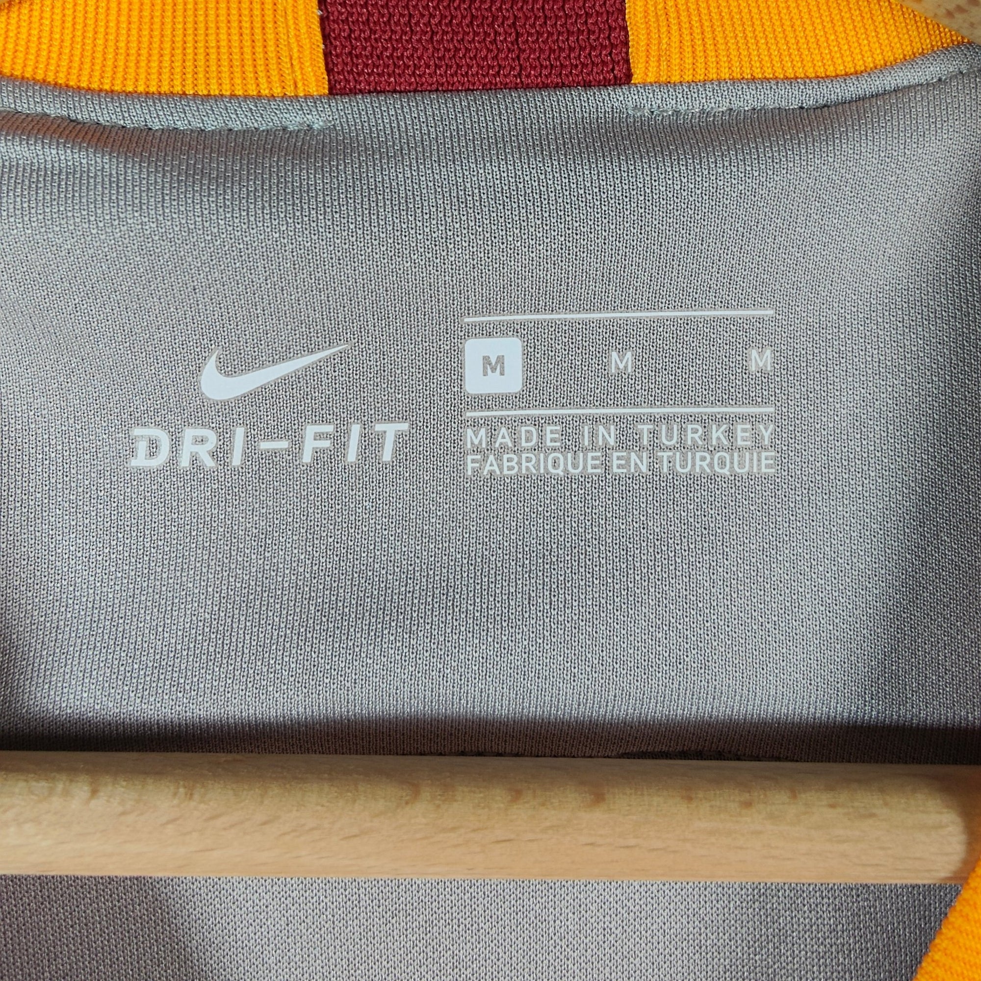 2019 - 20 Galatasaray Third Shirt Falcao 9 - 7/10 - (M) - Eternal Pitch