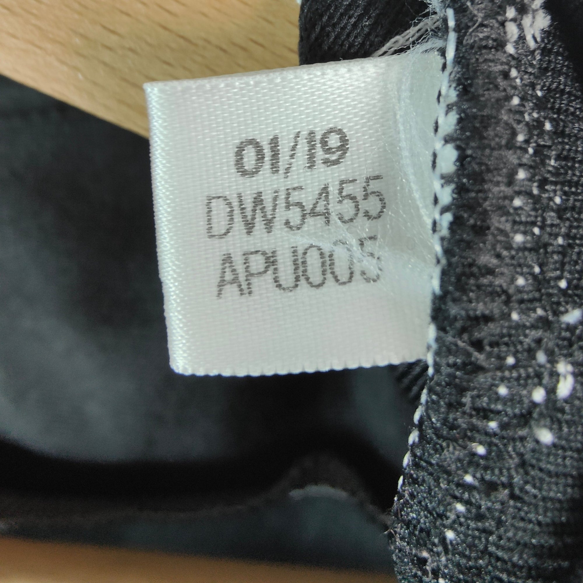 2019 - 20 Juventus Home Shirt Chiellini 3 (L) DW5455 Adidas - Eternal Pitch