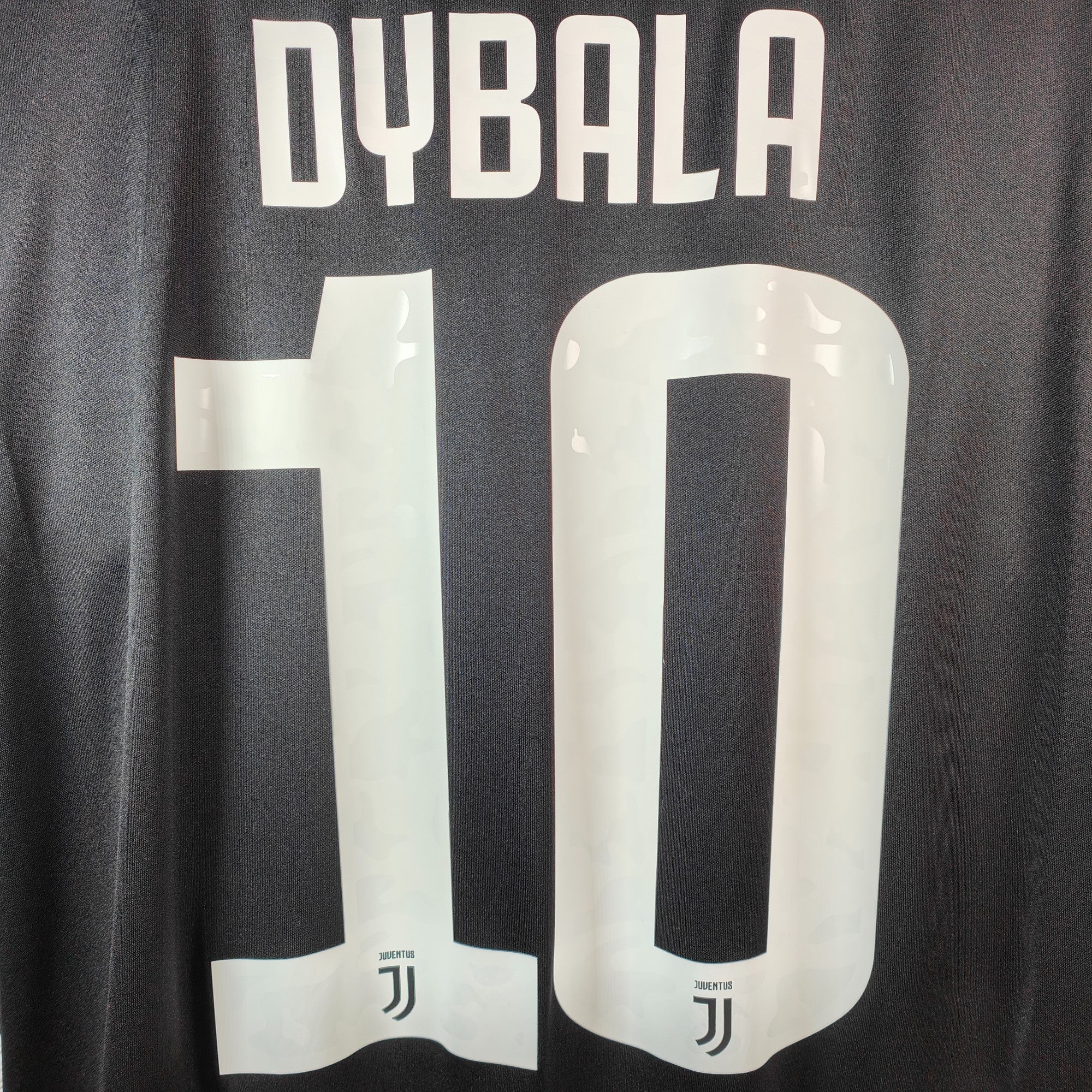 2019 - 20 Juventus Home Shirt Dybala 10 - 9.5/10 - (M) - Eternal Pitch