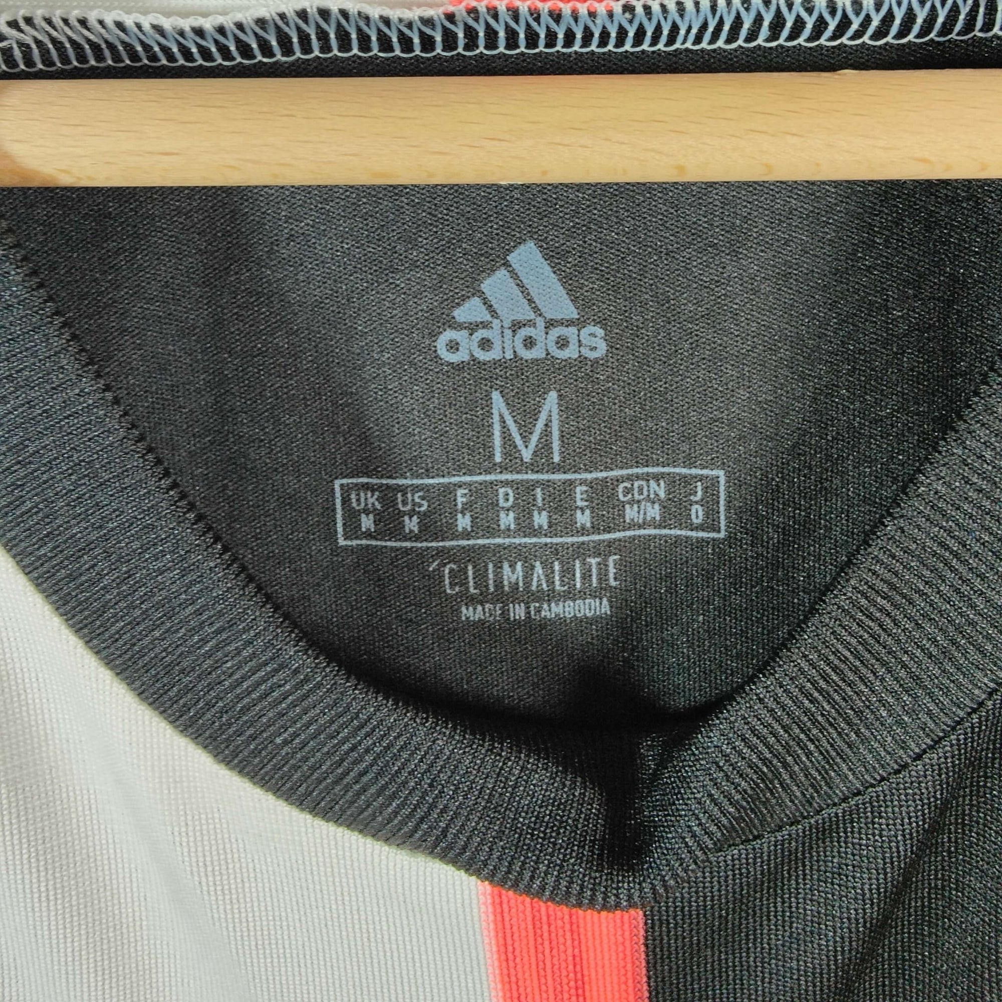 2019 - 20 Juventus Home Shirt Ronaldo 7 - 9.5/10 - (M) - Eternal Pitch