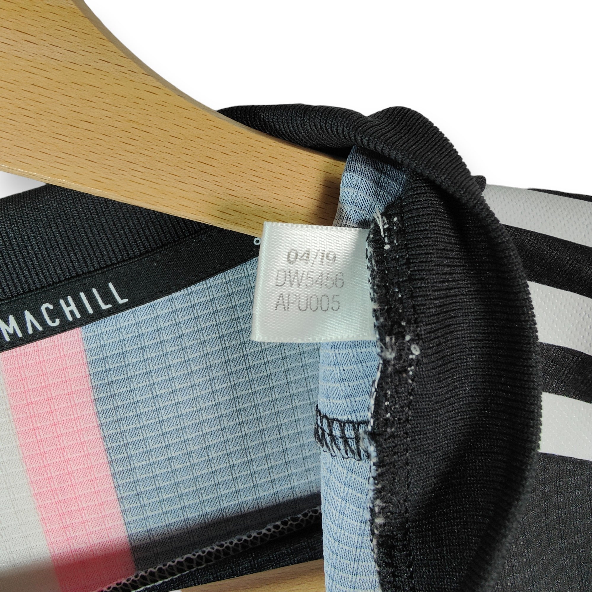 2019 - 20 Juventus Player Version Home Shirt Costa 11 (M) - Eternal Pitch