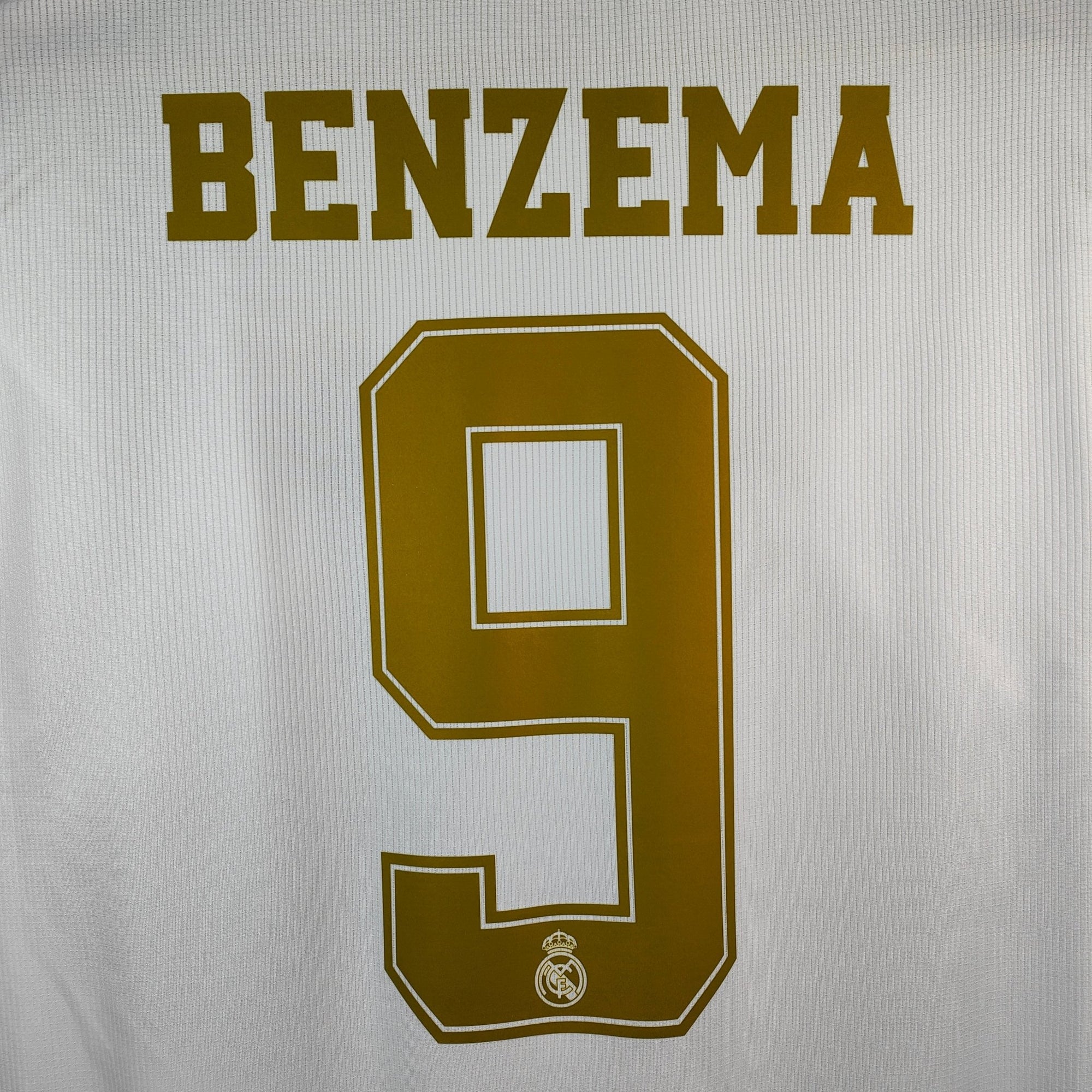 2019 - 20 Real Madrid Home Shirt Benzema 9 - 9/10 - (L) - Eternal Pitch