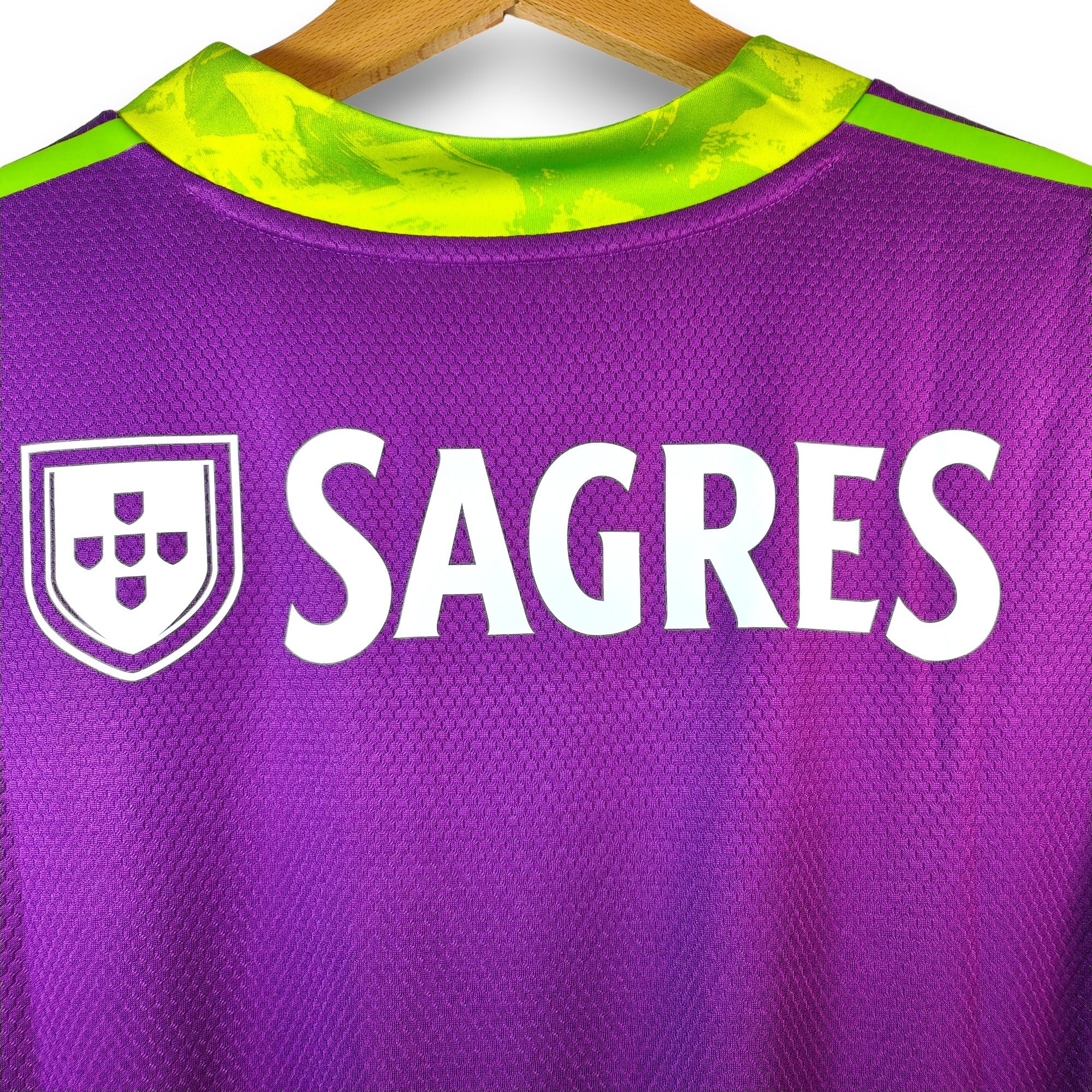 2020 - 21 Benfica GK Shirt - BNWT - (S) - Eternal Pitch