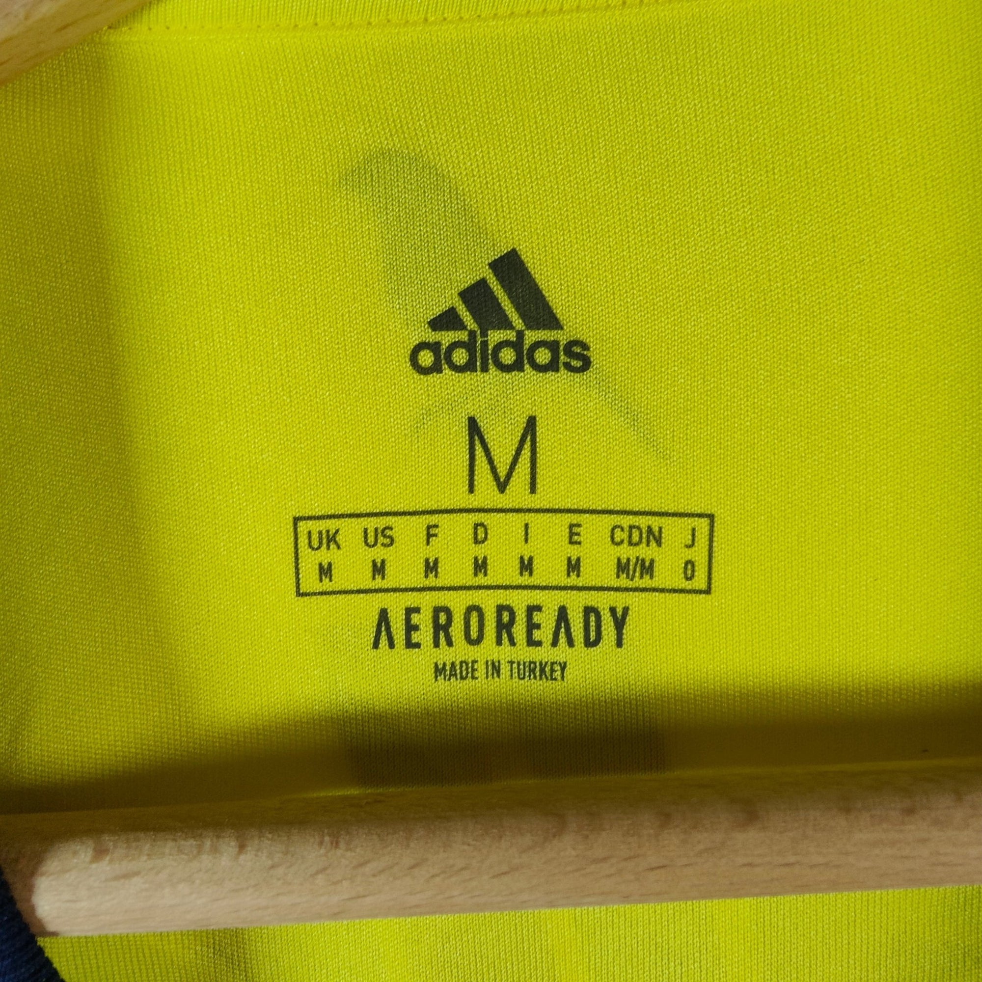 2020 - 21 Fenerbahce Home Shirt Ozil 67 - 9/10 - (M) - Eternal Pitch