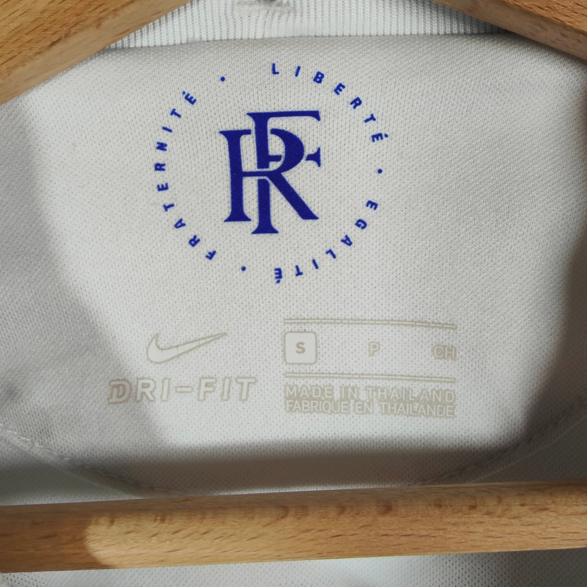 2020 - 21 France Away Shirt Mbappe 10 - 9/10 - (S) - Eternal Pitch