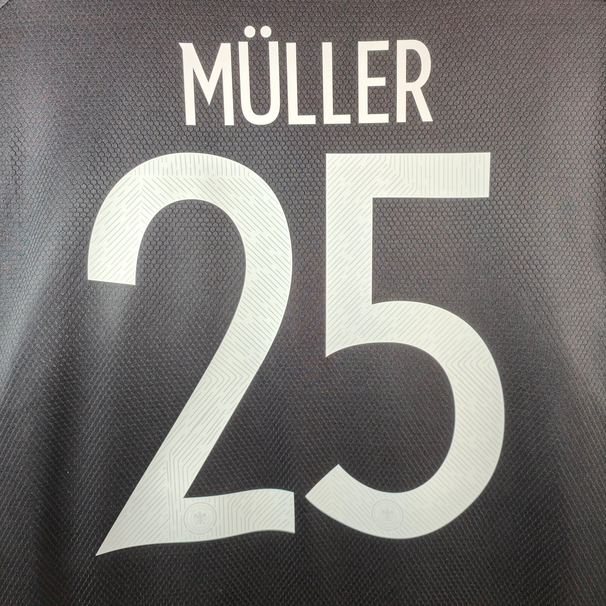 2020 - 21 Germany Away Shirt Muller 25 - 9.5/10 - (L) - Eternal Pitch