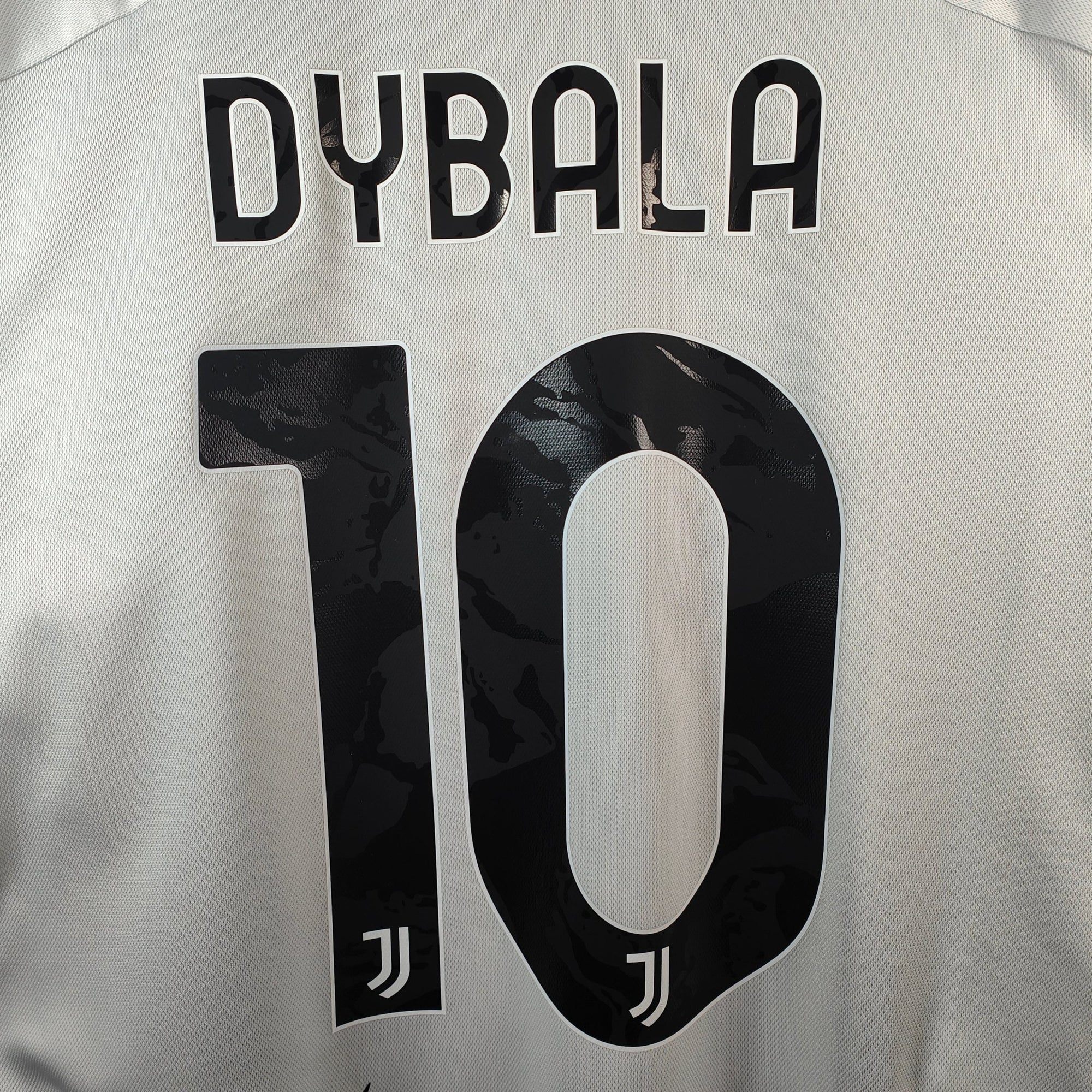2020 - 21 Juventus Home Shirt Dybala 10 (L) - Eternal Pitch