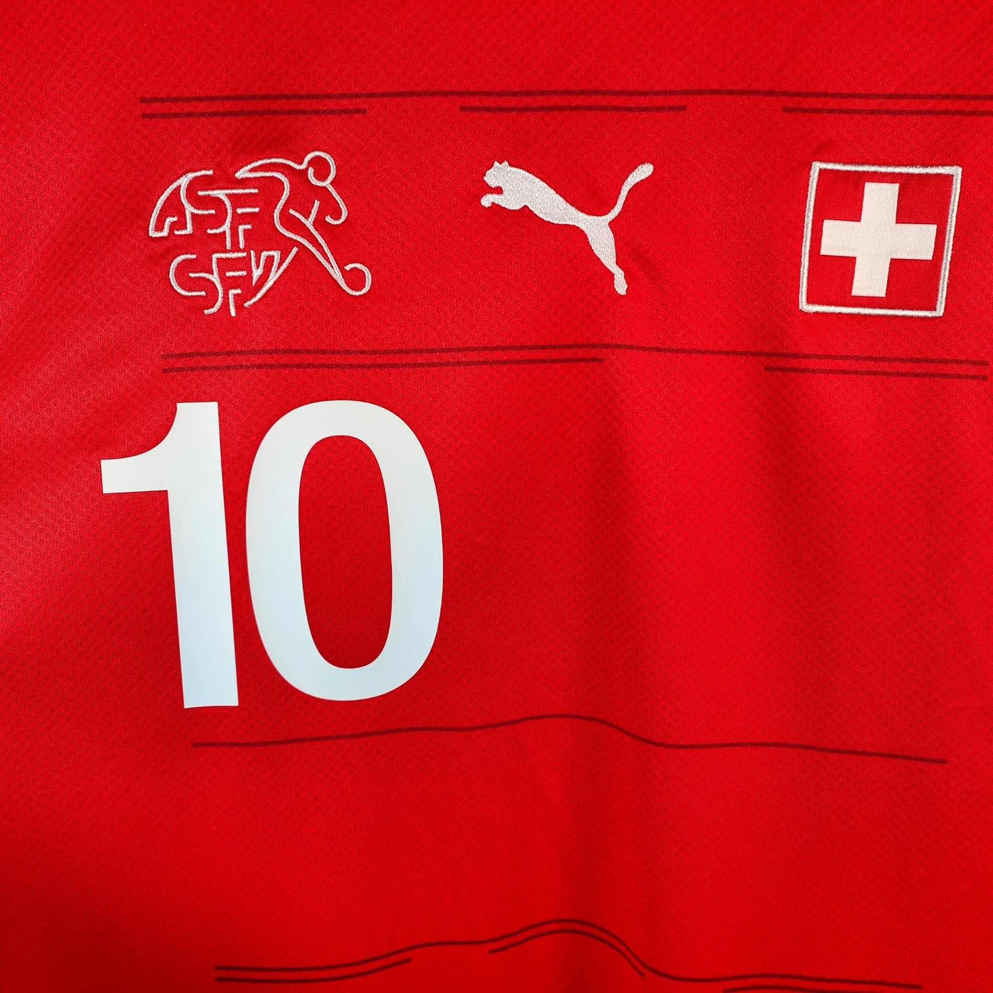 2020 - 21 Switzerland Home Shirt Xhaka 10 - 9.5/10 - (XL) - Eternal Pitch