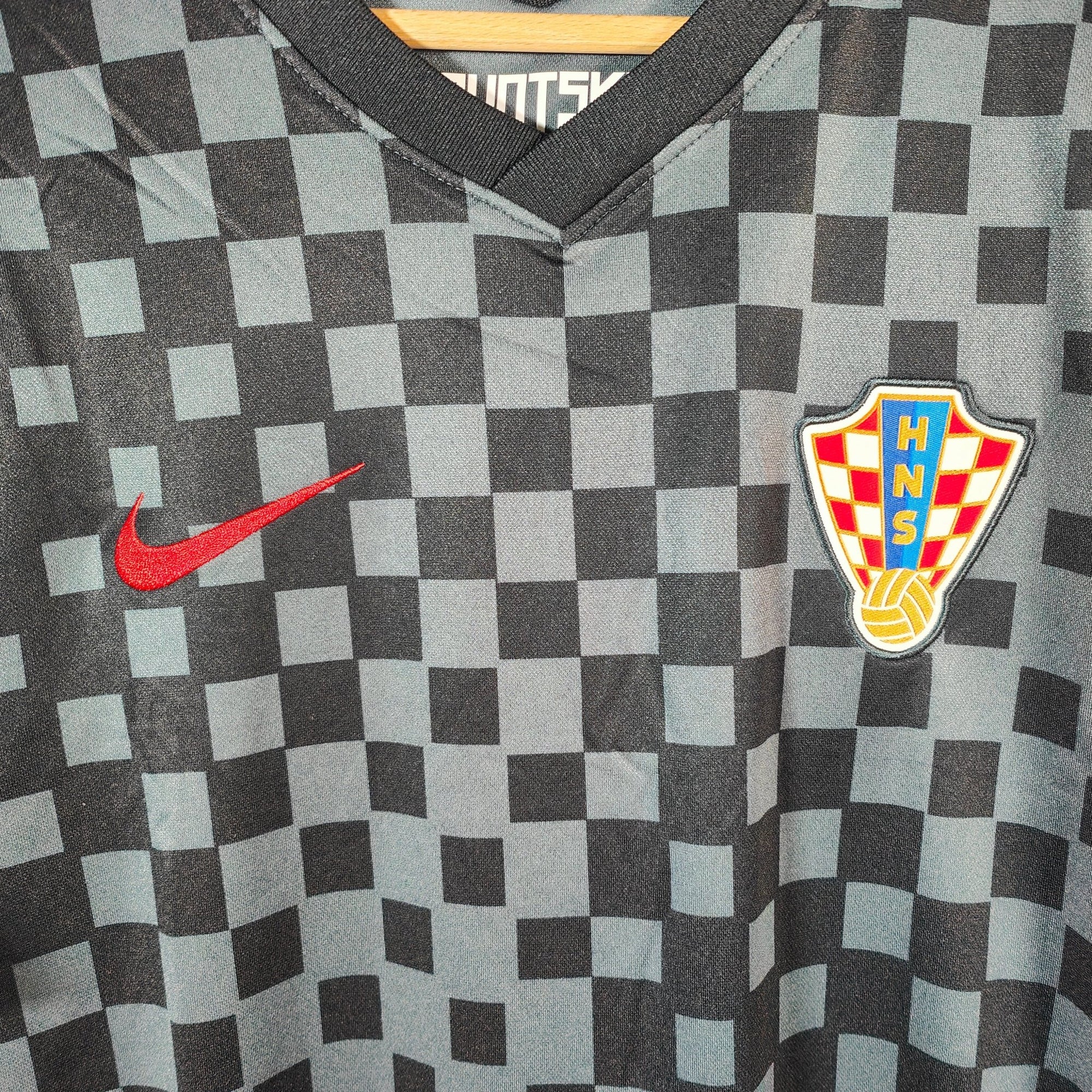 2020 - 22 Croatia Away Shirt - 9.5/10 - (L) - Eternal Pitch