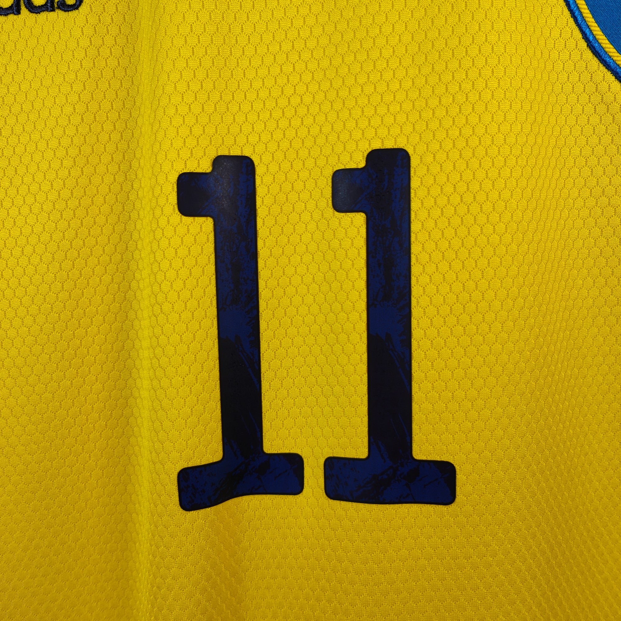 2020 - 22 Sweden Home Shirt Ibrahimovic 11 - 9.5/10 - (M) - Eternal Pitch