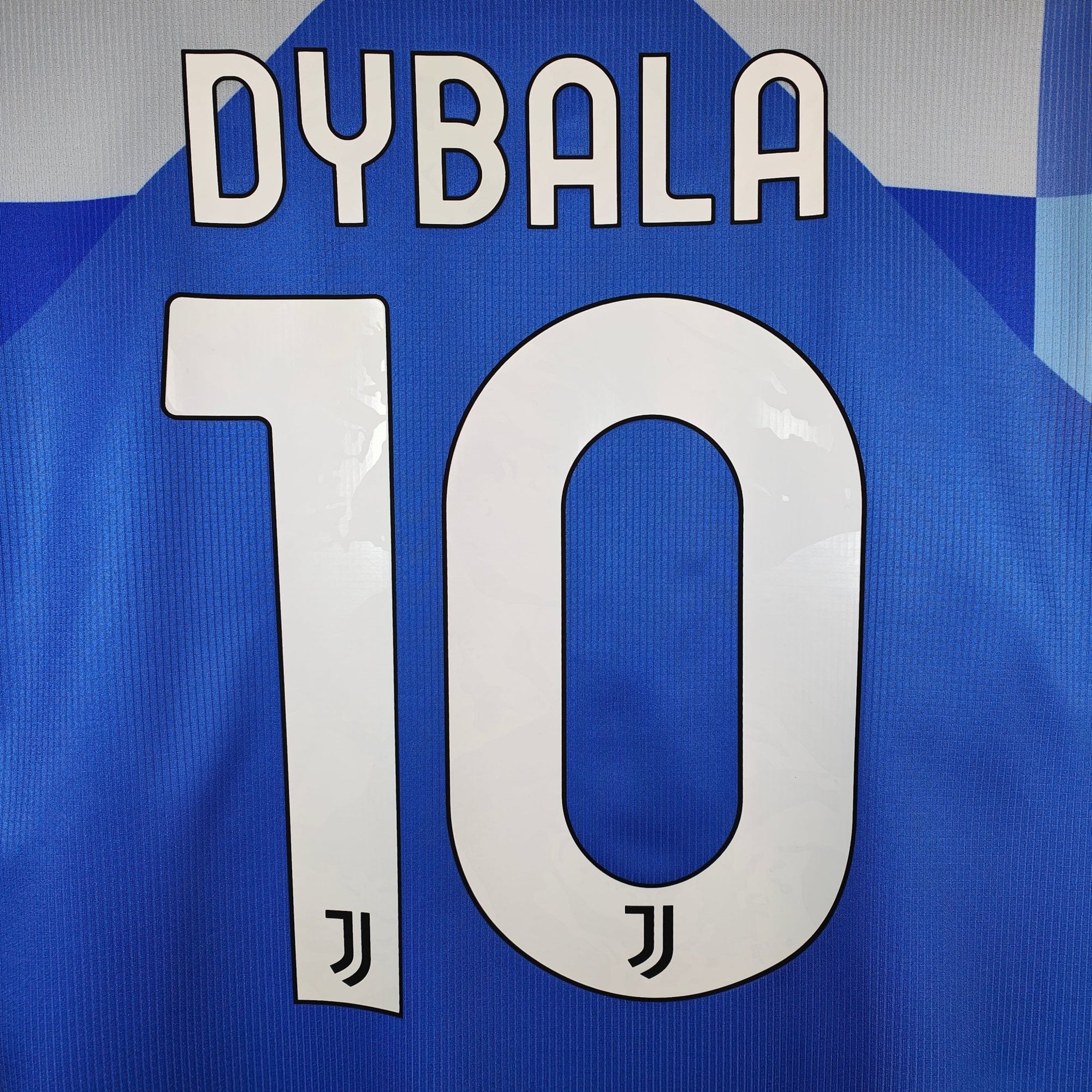 2021 - 22 Juventus Fourth Shirt Kobra Dybala 10 - BNWT - (L) - Eternal Pitch