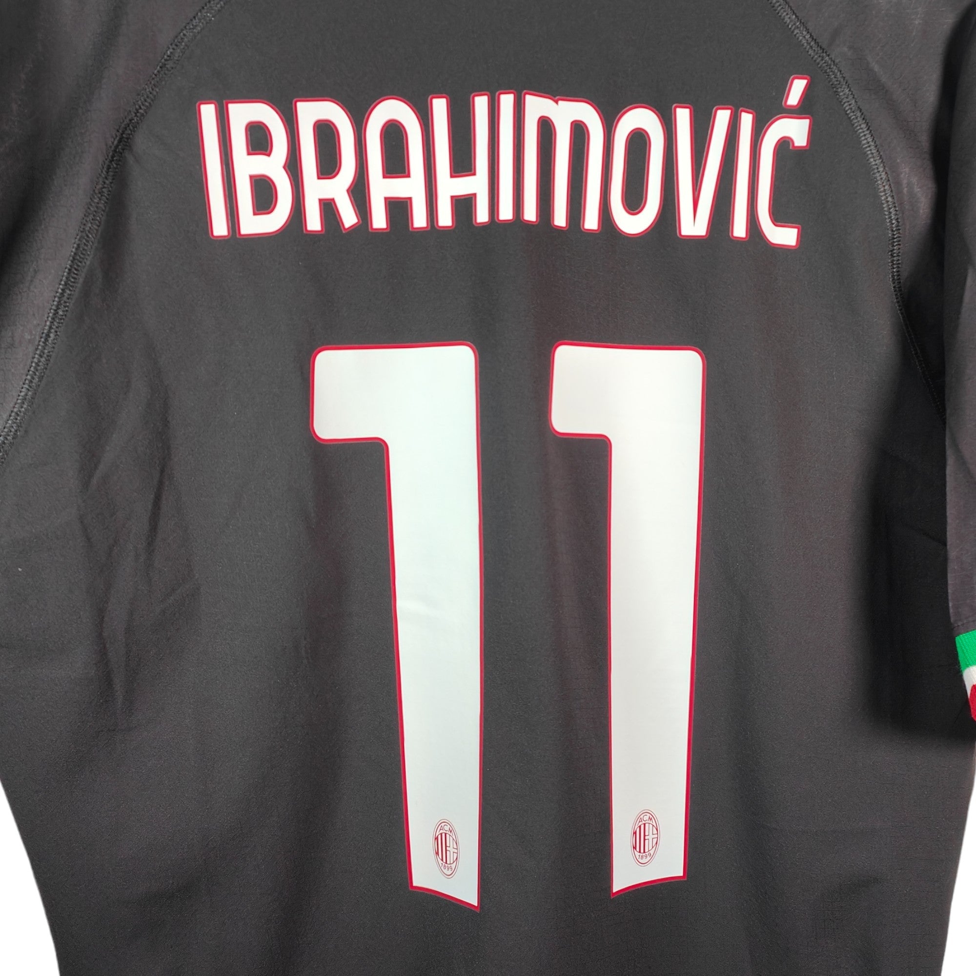 2022 - 23 AC Milan Player Version Home Shirt Ibrahimovic 11 (XL) - Eternal Pitch