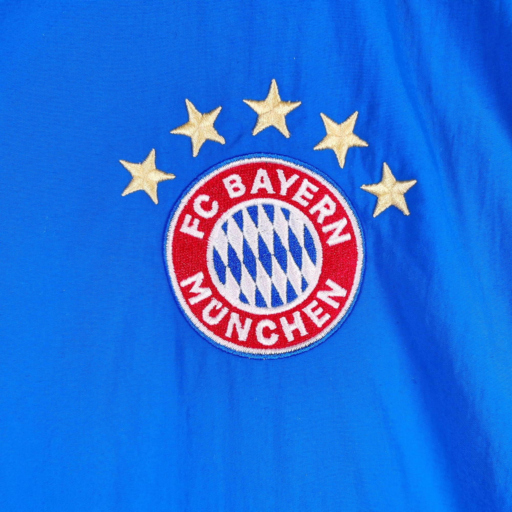 2022 - 23 Bayern Munich Vest Reversible - 9.5/10 - (XL) - Eternal Pitch