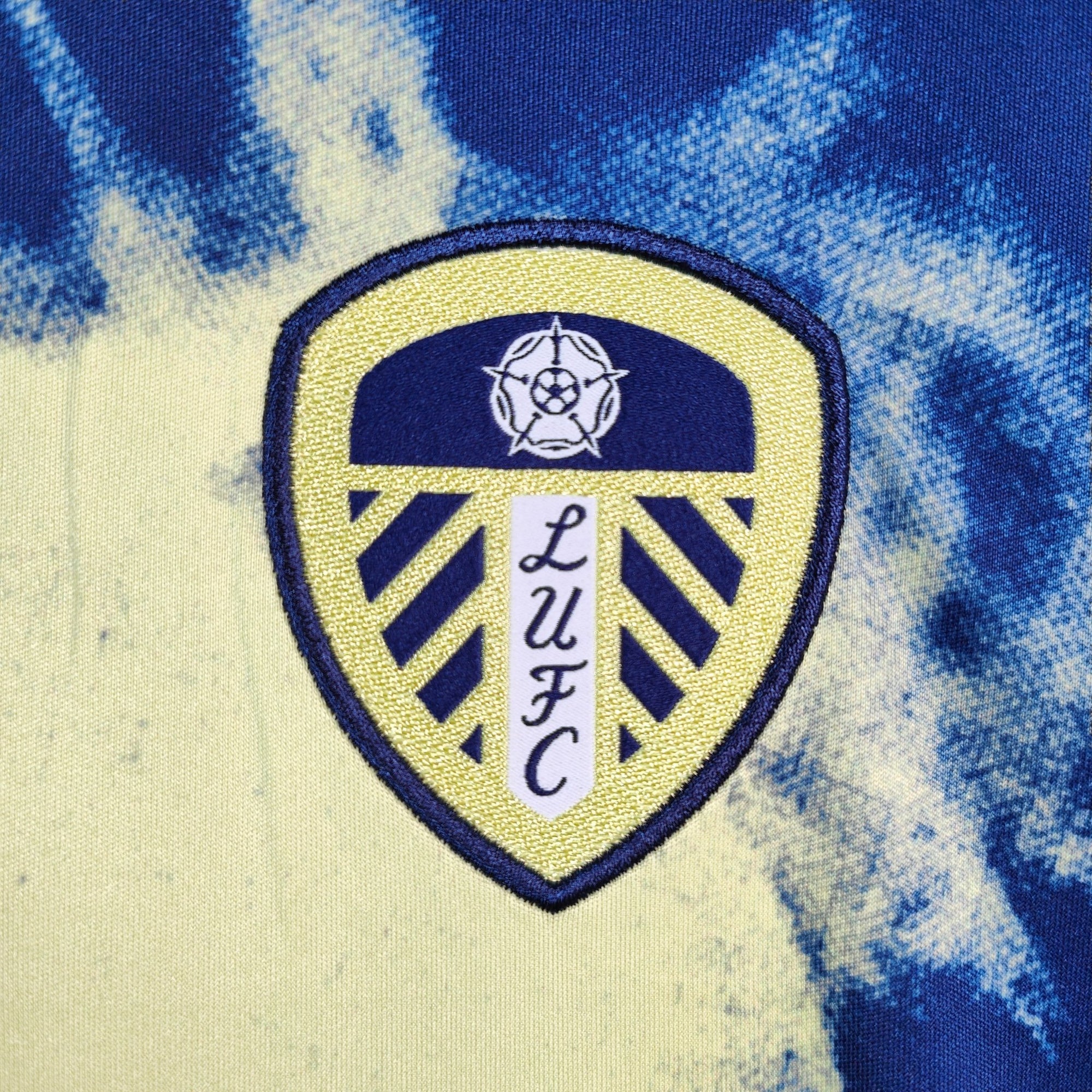 2022 - 23 Leeds United Away Shirt Rodrigo 19 - 9.5/10 - (L) - Eternal Pitch