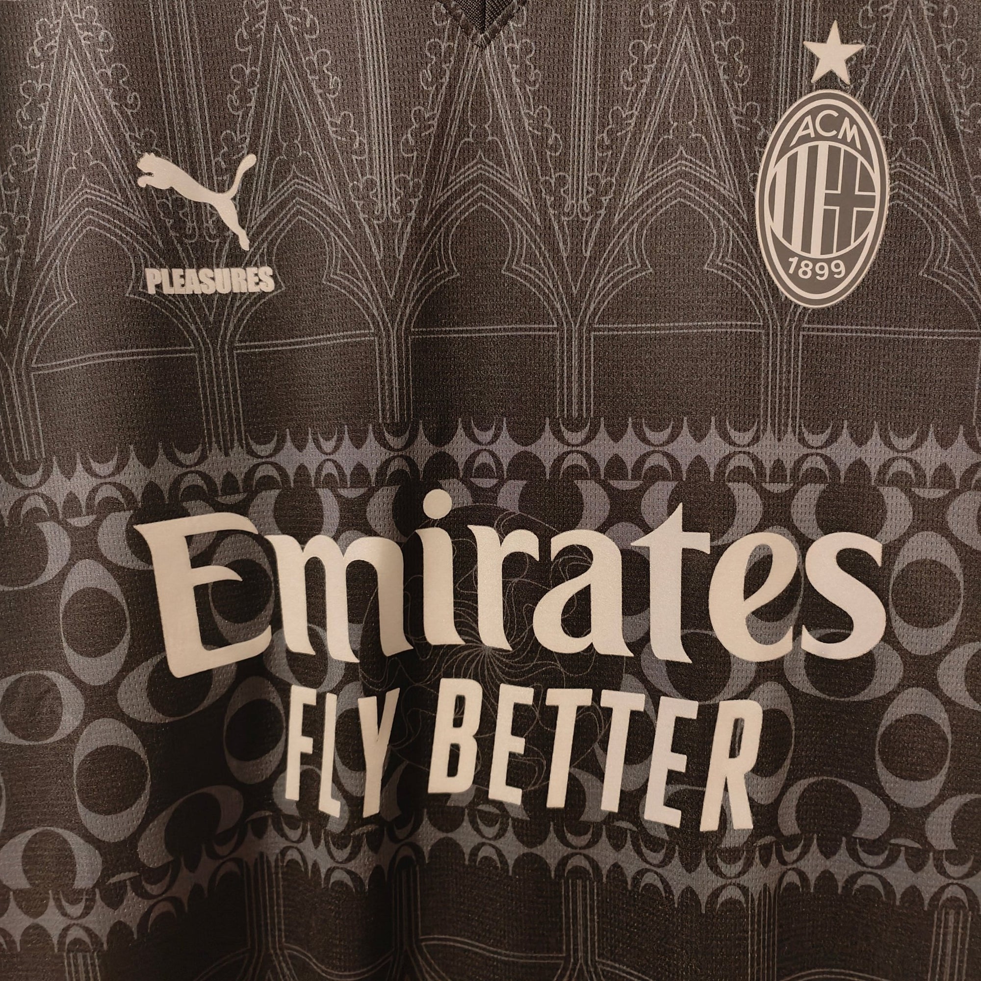 2023 - 24 AC Milan Fourth Shirt Pleasures Rafa Leao 10 - 9.5/10 - (XL) - Eternal Pitch
