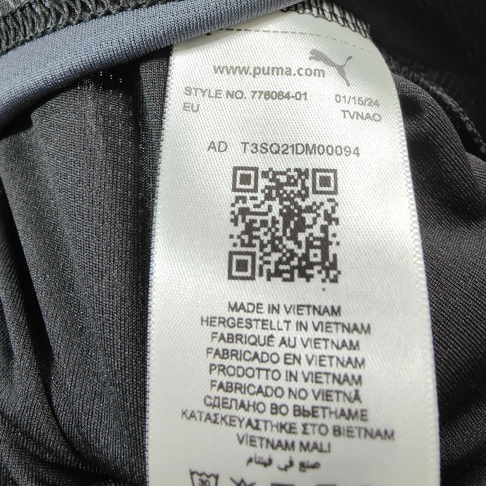 2023 - 24 AC Milan Fourth Shirt Pleasures Rafa Leao 10 - BNWT - (S) - Eternal Pitch