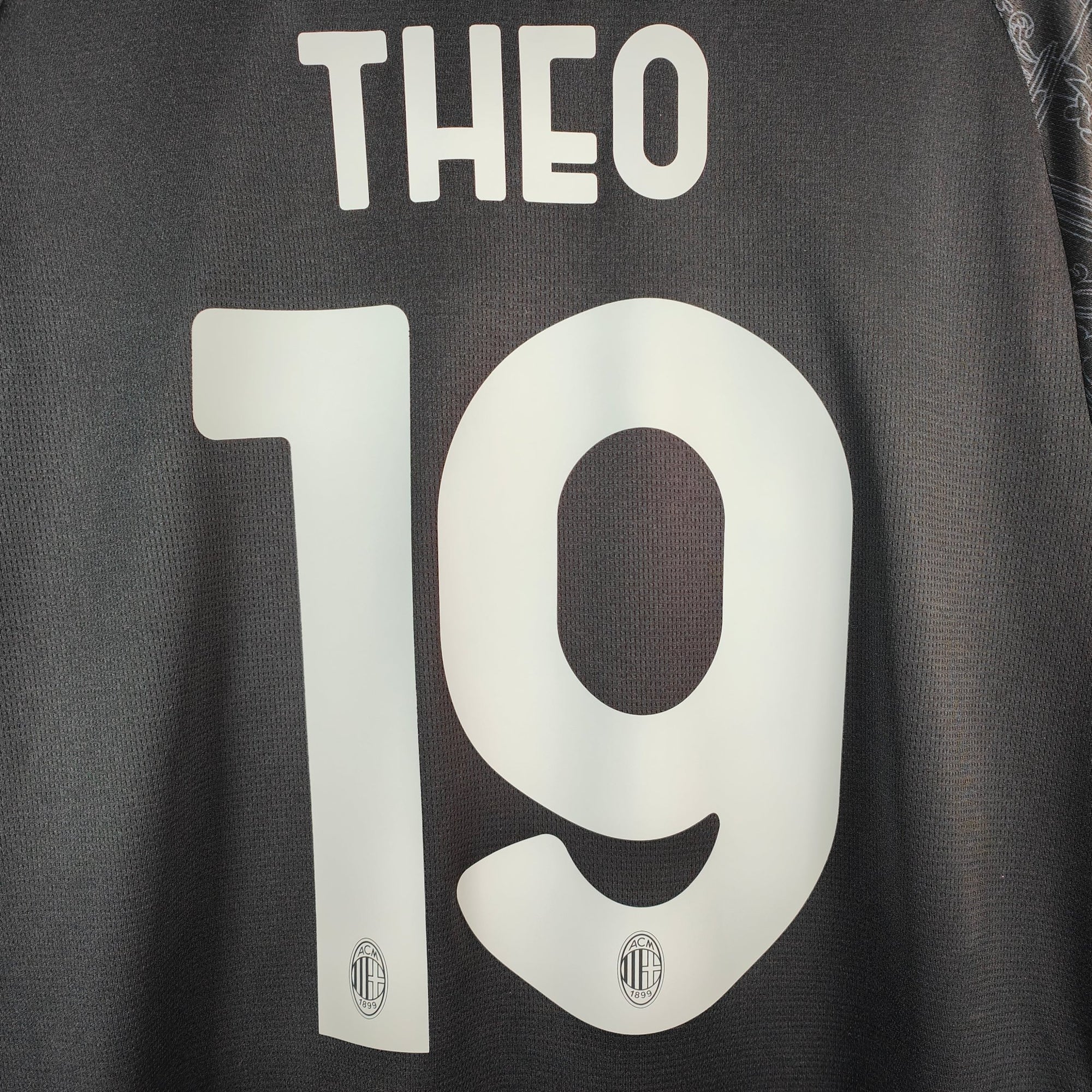 2023 - 24 AC Milan Fourth Shirt Pleasures Theo 19 - 8.5/10 - (M) - Eternal Pitch
