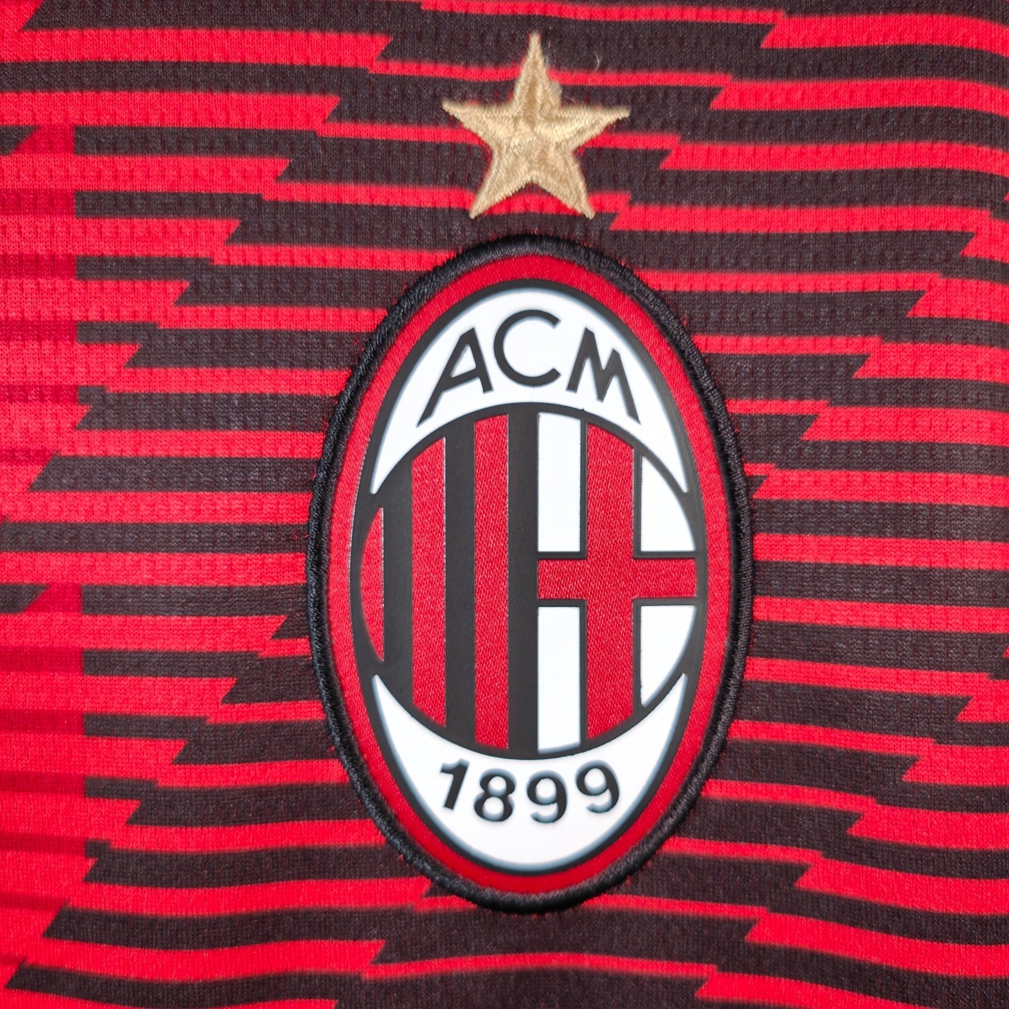 2023 - 24 AC Milan Home Shirt Rafa Leao 10 - BNWT - (XL) - Eternal Pitch