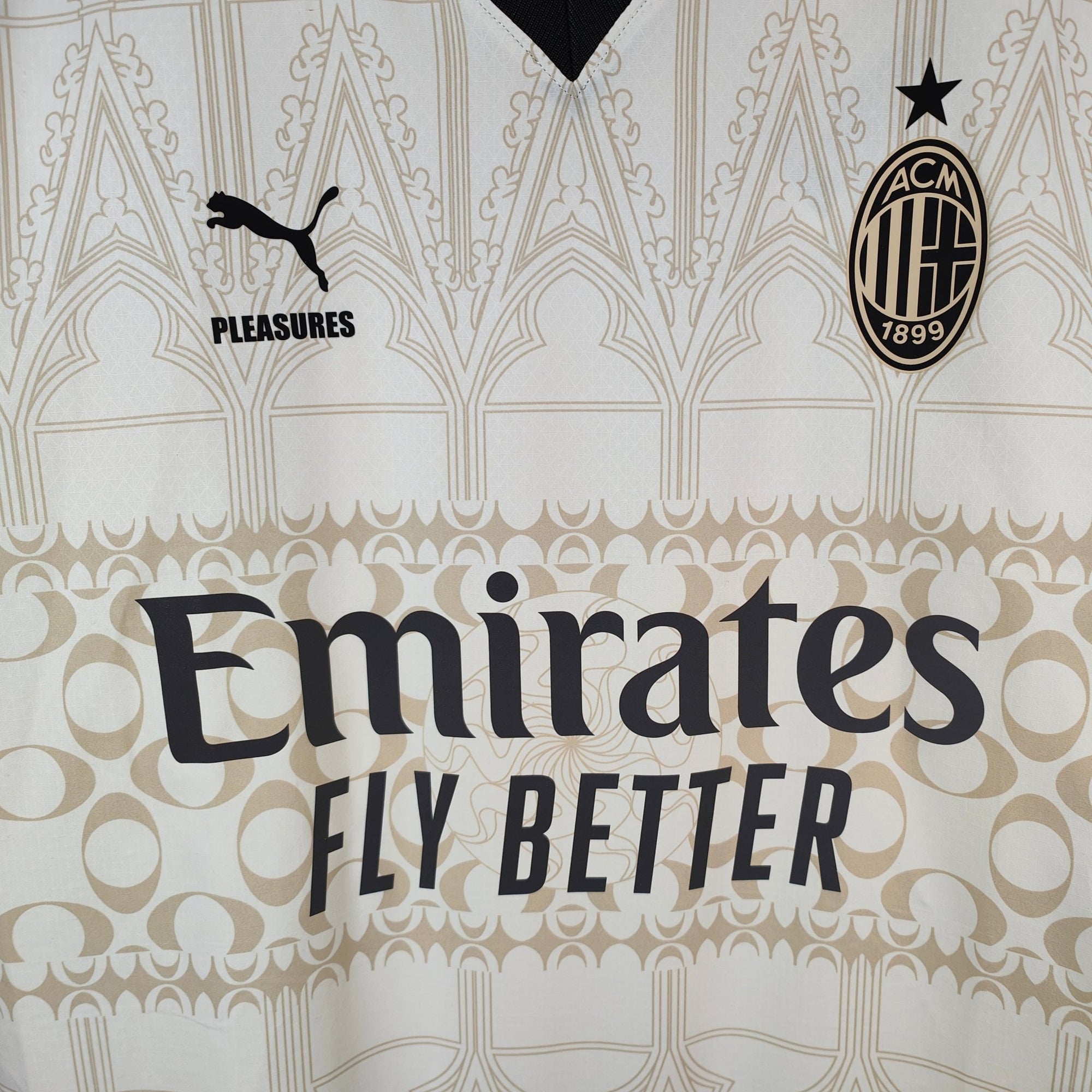 2023 - 24 AC Milan Player Version Fourth Shirt Pleasures - 9.5/10 - (M) - Eternal Pitch