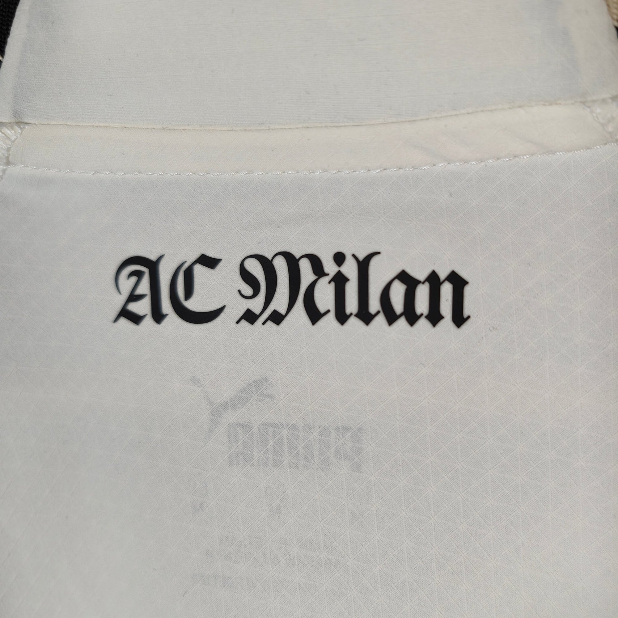 2023 - 24 AC Milan Player Version Fourth Shirt Pleasures - 9.5/10 - (M) - Eternal Pitch