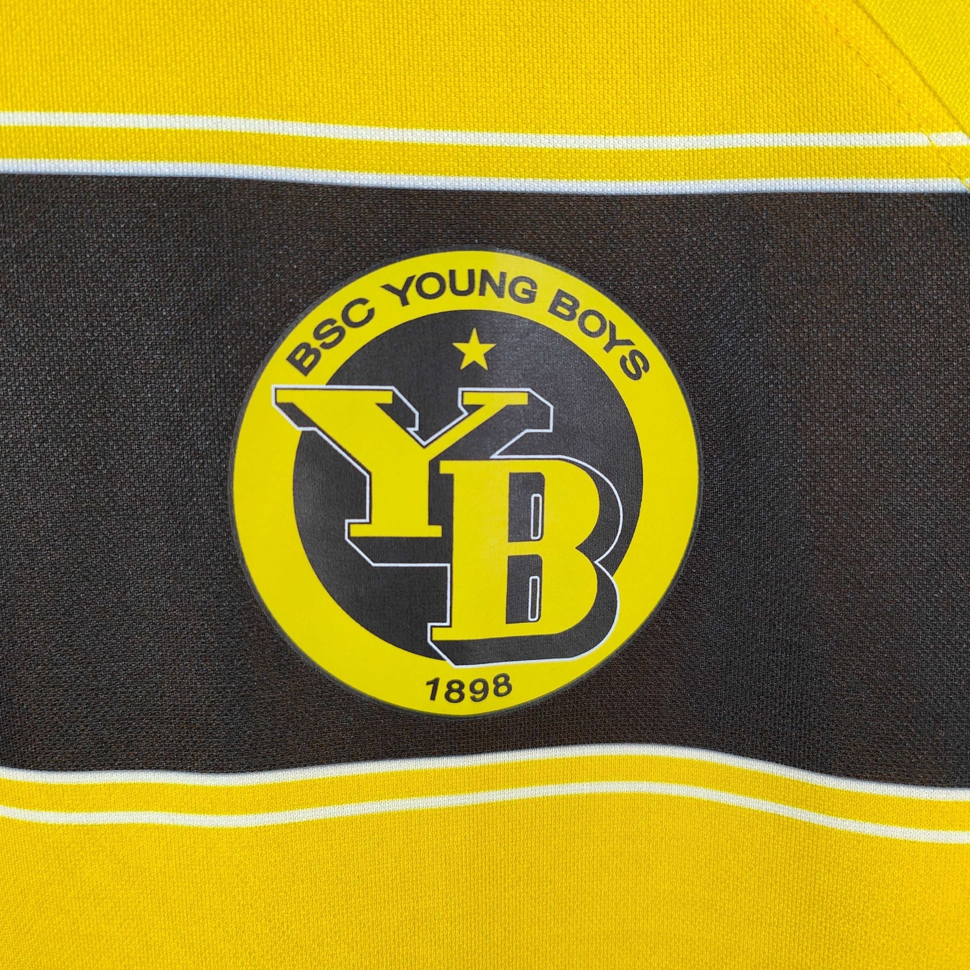 2023 - 24 Young Boys Cheap Version Home Shirt - 9/10 - (L) - Eternal Pitch