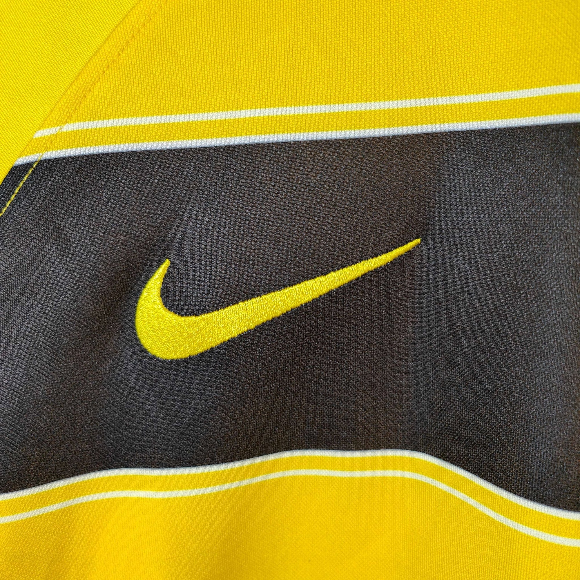 2023 - 24 Young Boys Cheap Version Home Shirt - 9/10 - (L) - Eternal Pitch