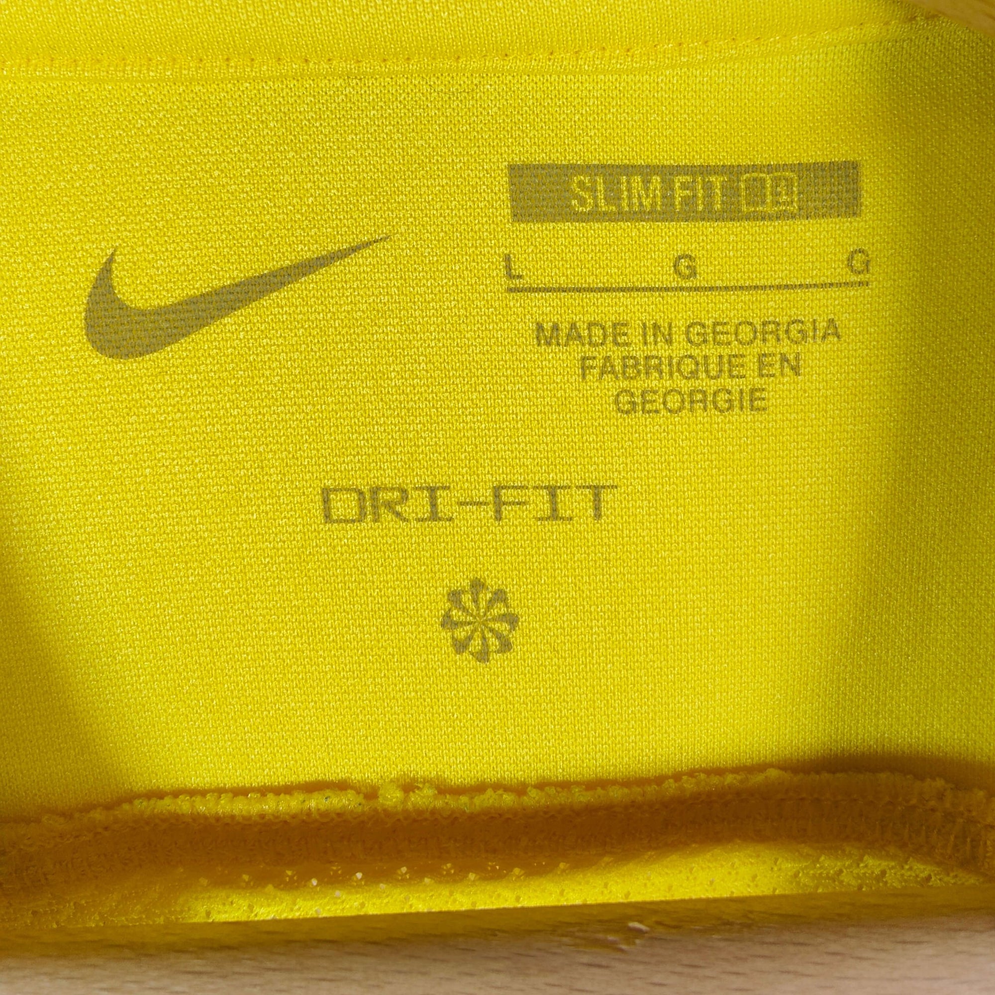 2023 - 24 Young Boys Cheap Version Home Shirt - 9/10 - (L) - Eternal Pitch