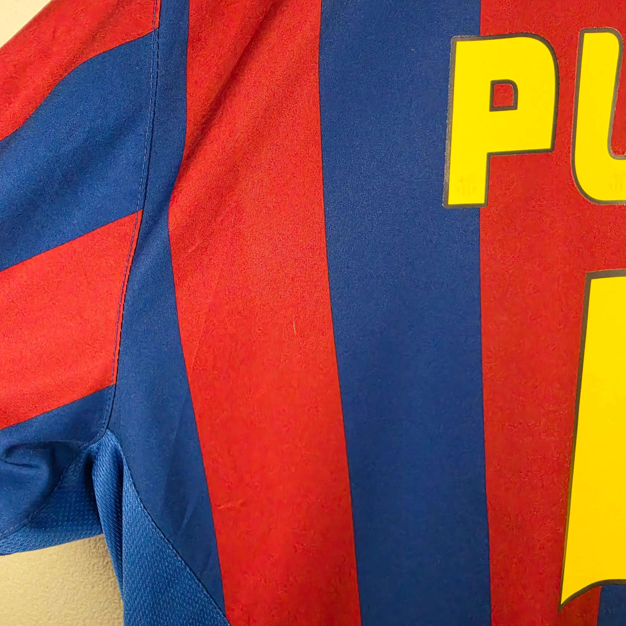 2005-06 FC Barcelona Home Shirt Puyol 