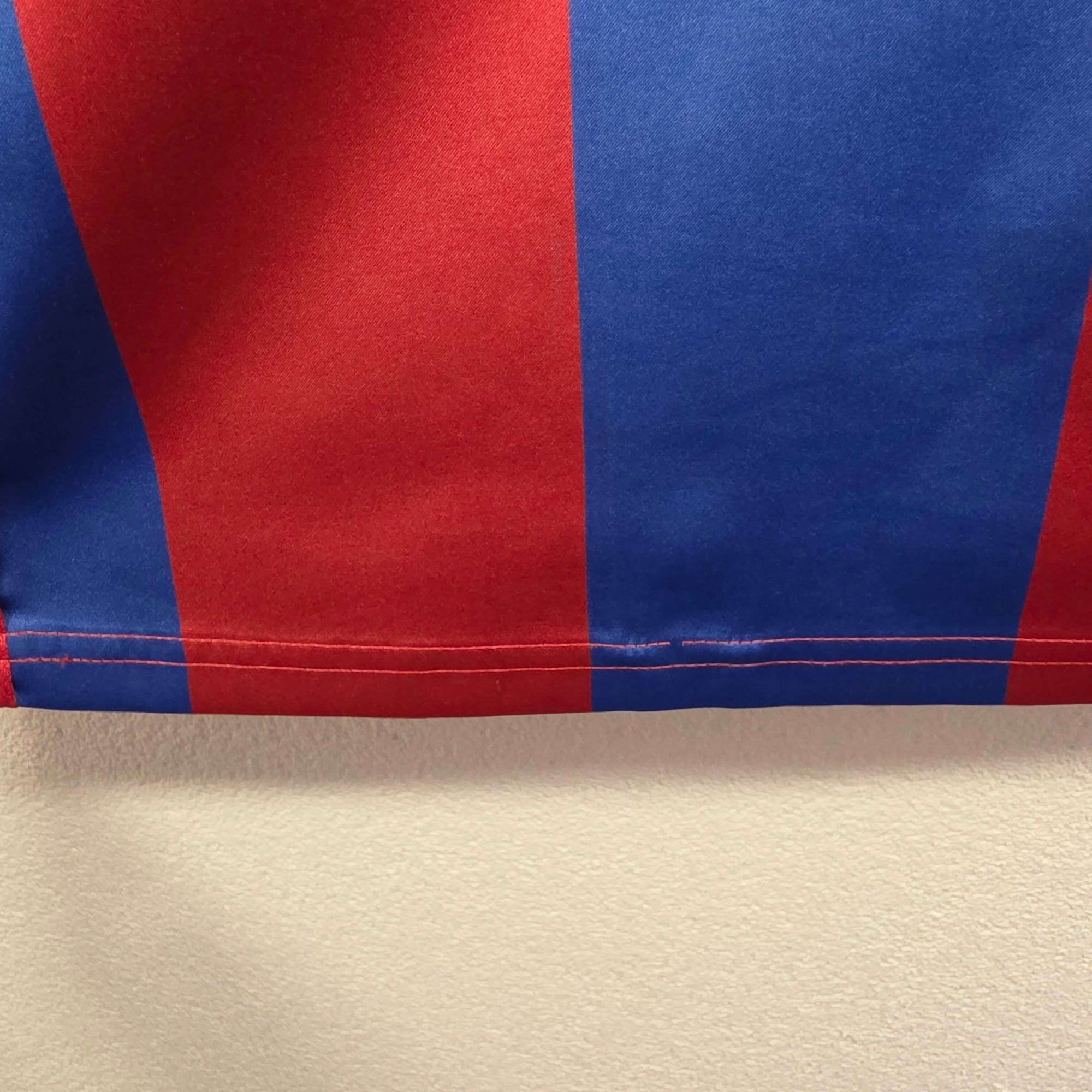 2004-05 FC Barcelona Home Shirt Ronaldinho 