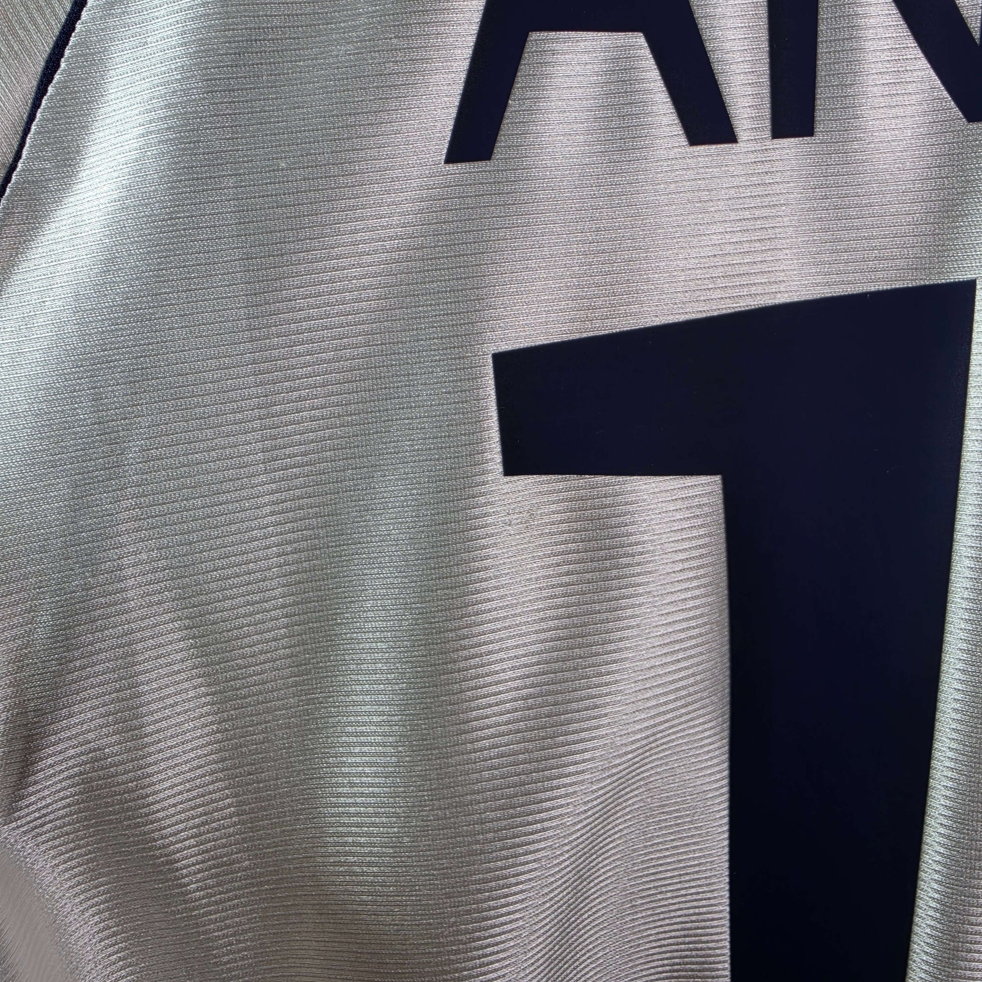 1998-00 Real Madrid Home Shirt Anelka 