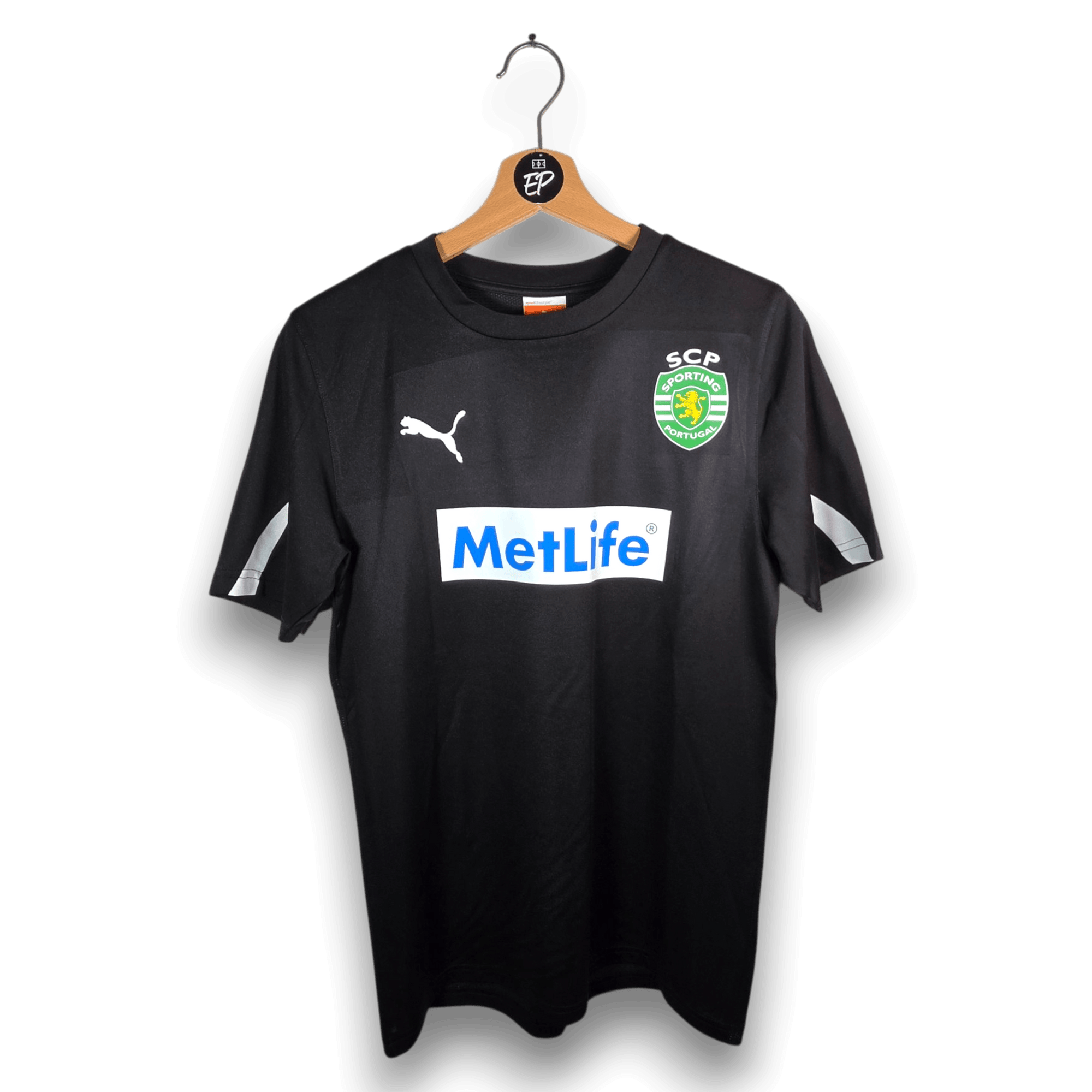 Sporting Shirt  - 9.5/10 - (S)