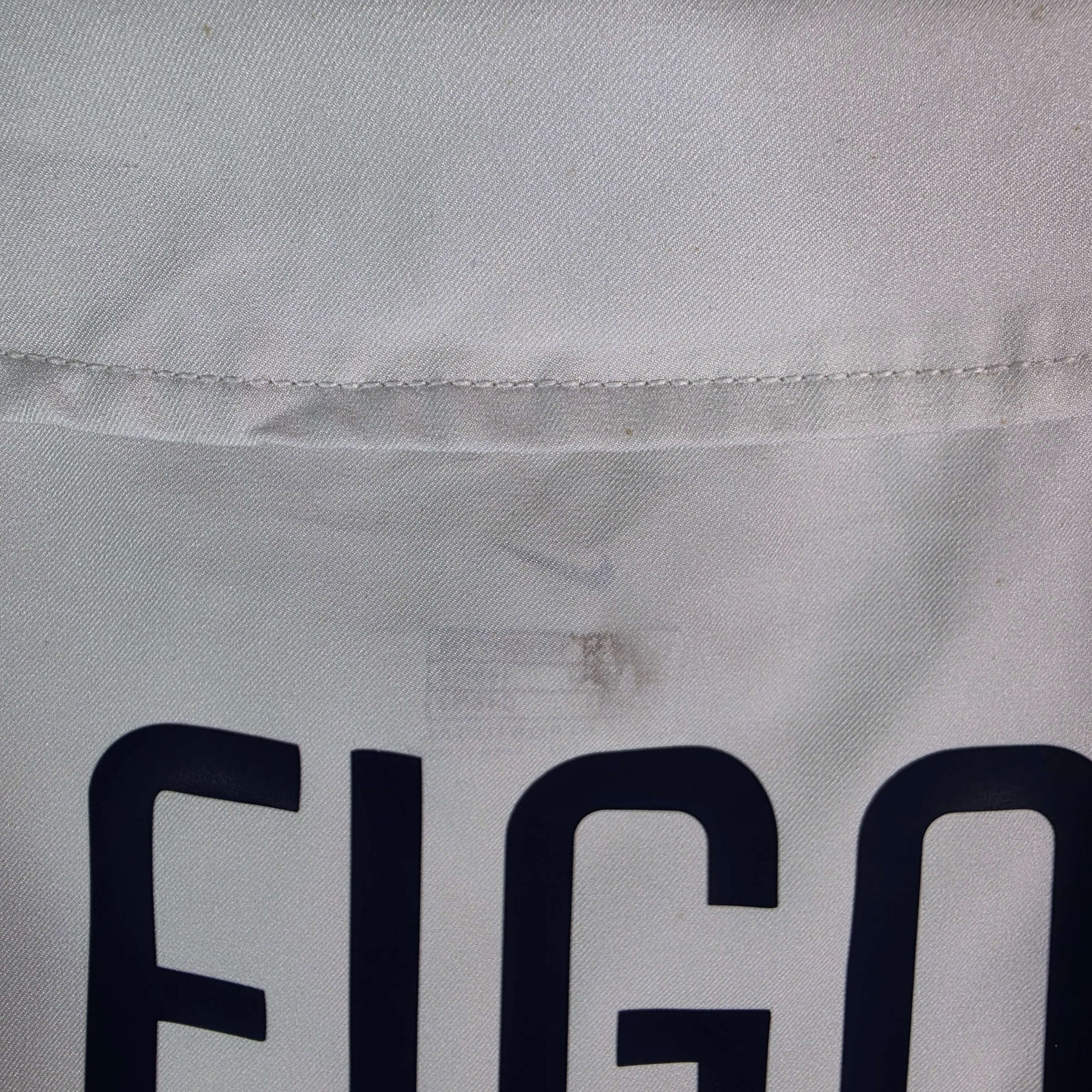 2002-04 Portugal Away Shirt Figo 