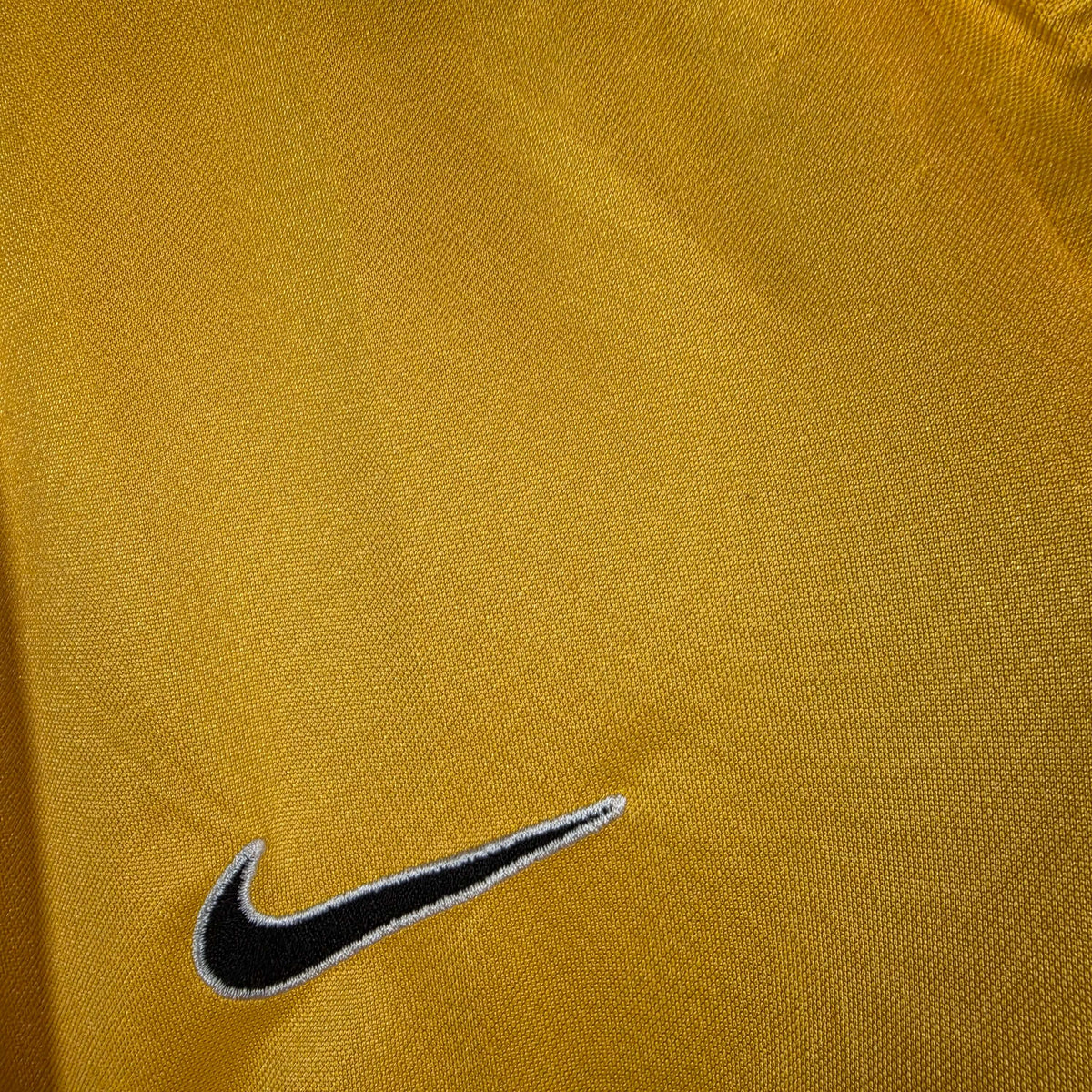 1998-99 Dortmund Home Shirt Chapuisat 
