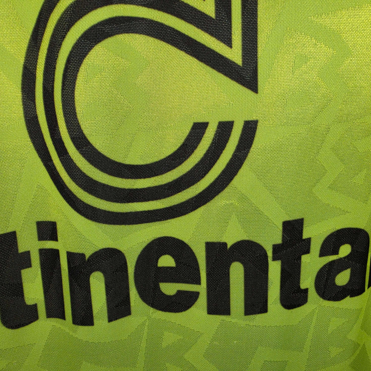 1996-97 Dortmund Home Shirt LS Chapuisat 
