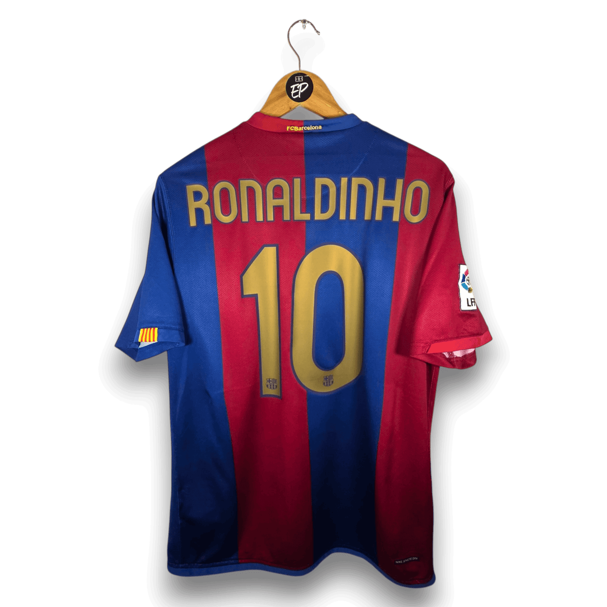 2006-07 FC Barcelona Home Shirt Ronaldinho 