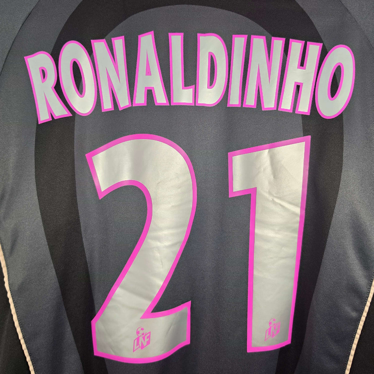 2001-02 PSG Third Shirt Ronaldinho 