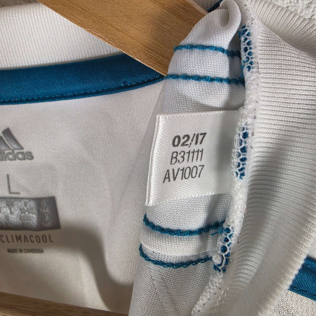 2017-18 Real Madrid Home Shirt - 9/10 - (13-14 Years)