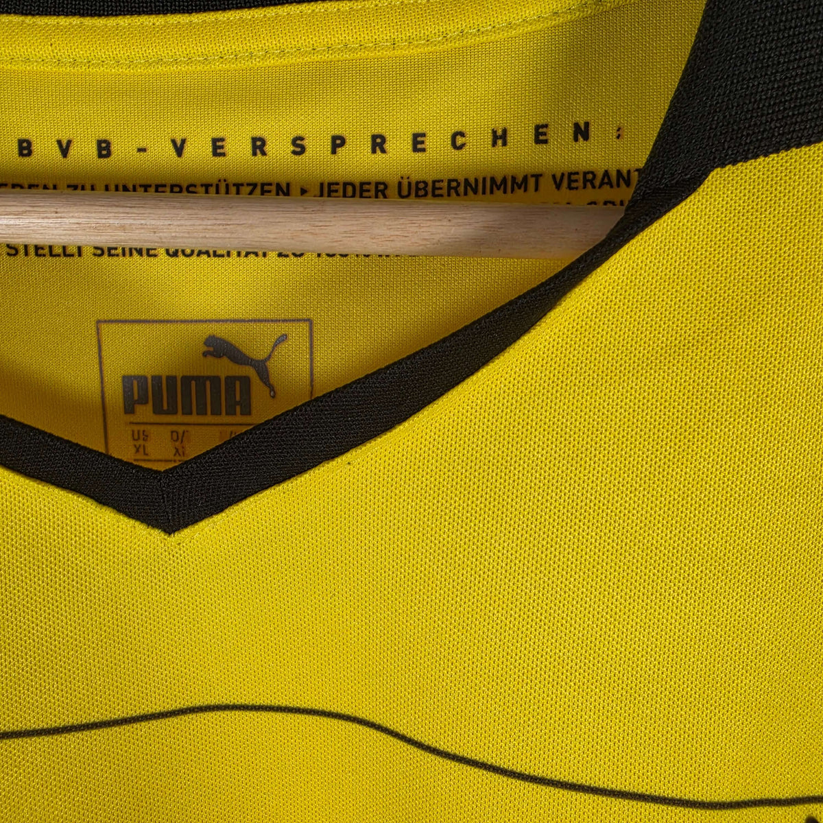 2015-16 Dortmund Home Shirt Aubameyang 