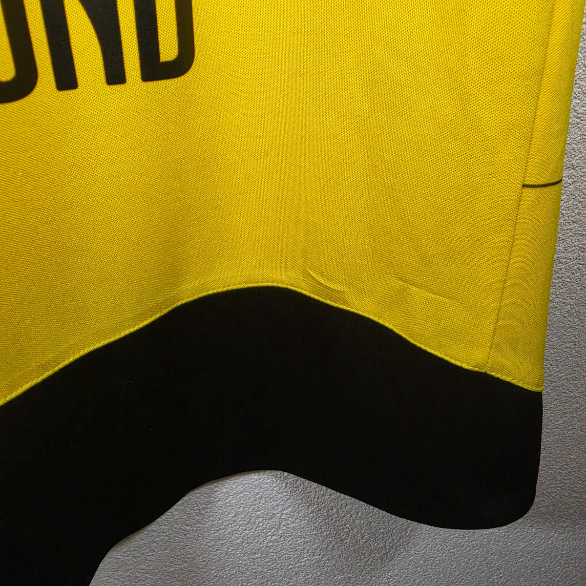 2015-16 Dortmund Home Shirt Aubameyang 