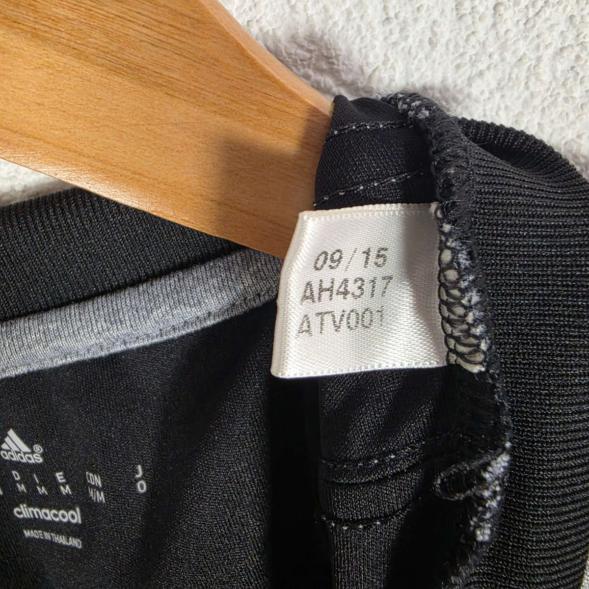 2015-16 Juventus GK Shirt Buffon 