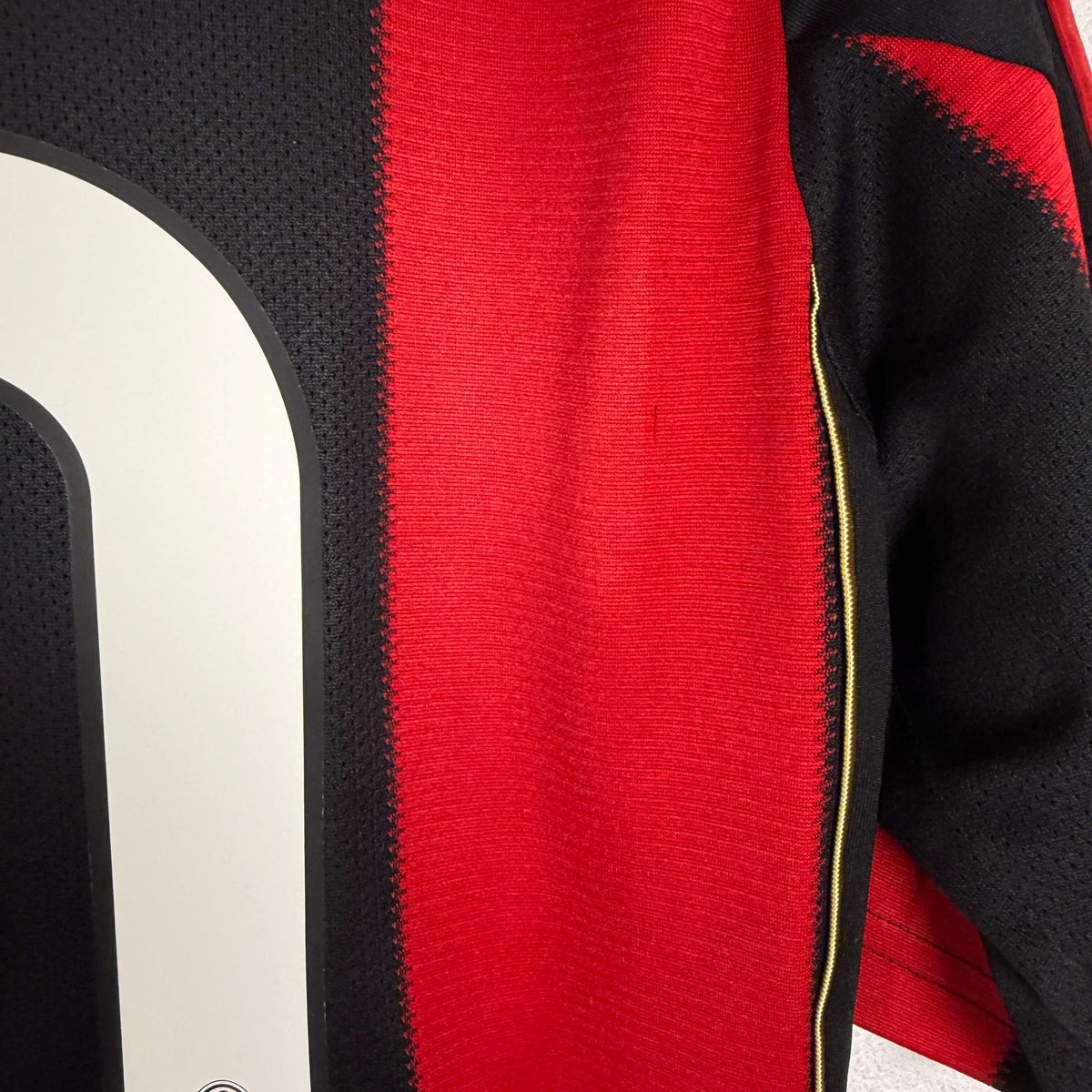 2010-11 AC Milan Home Shirt Seedorf 
