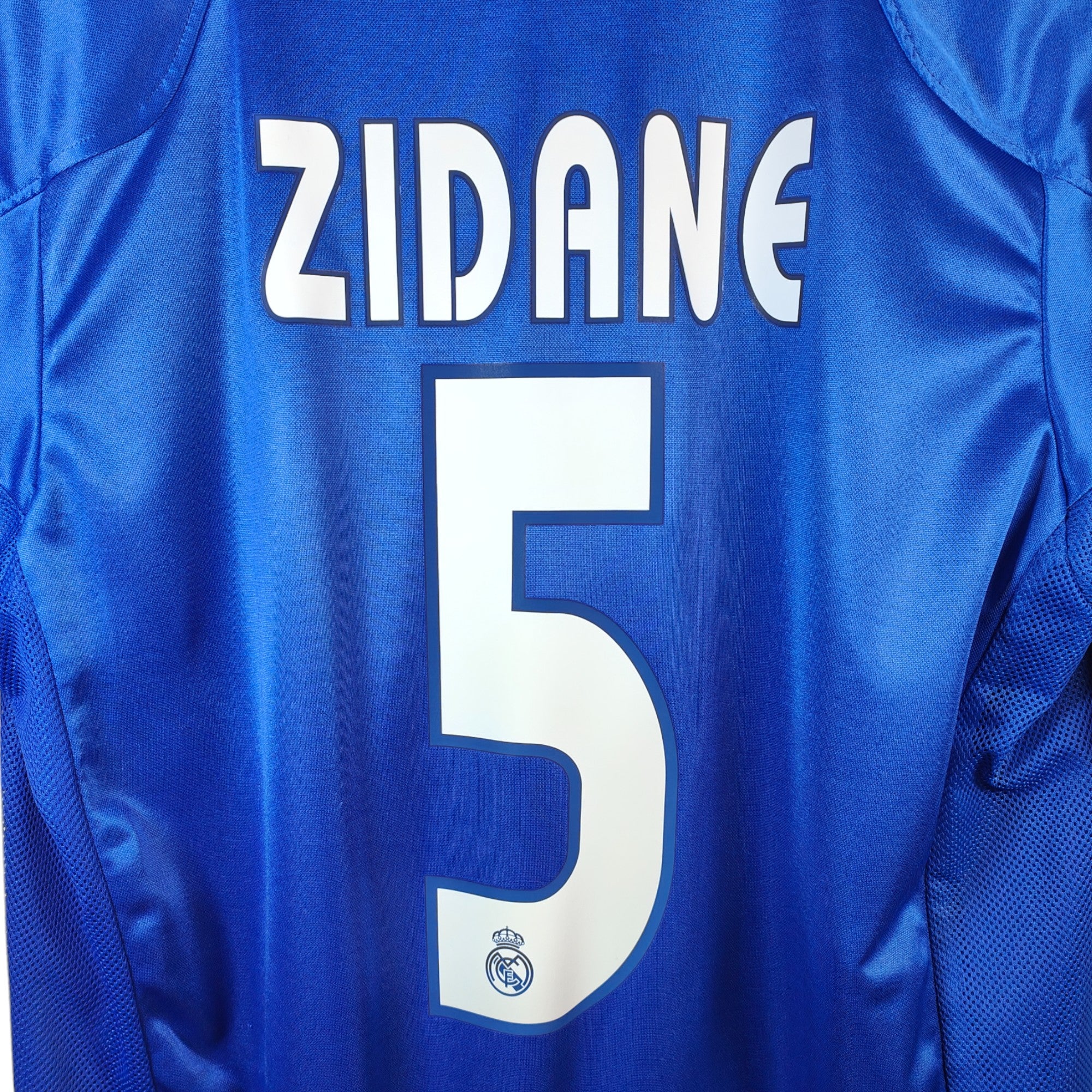 2004-05 Real Madrid Third Shirt Zidane 