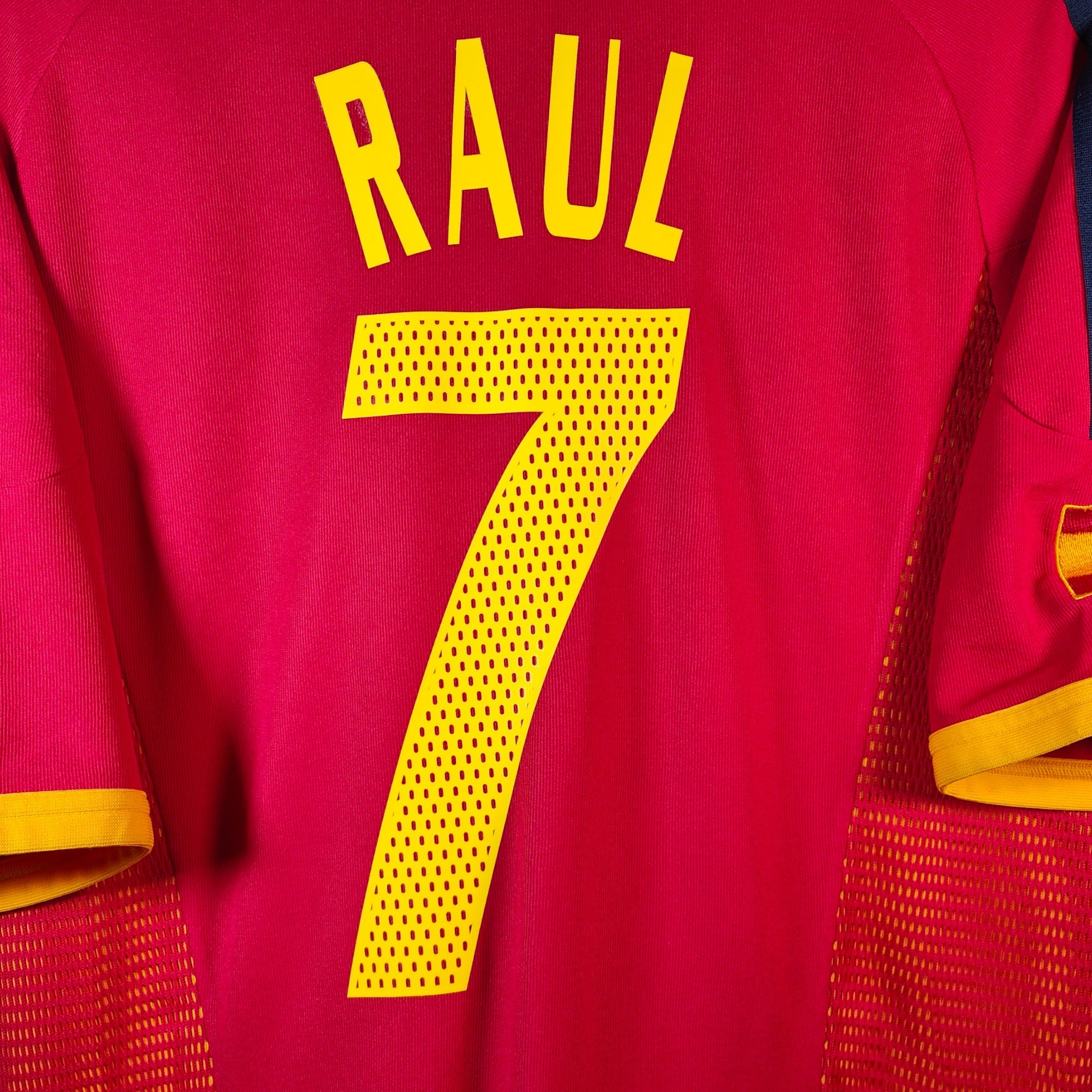 2002-04 Spain Home Shirt Raul 