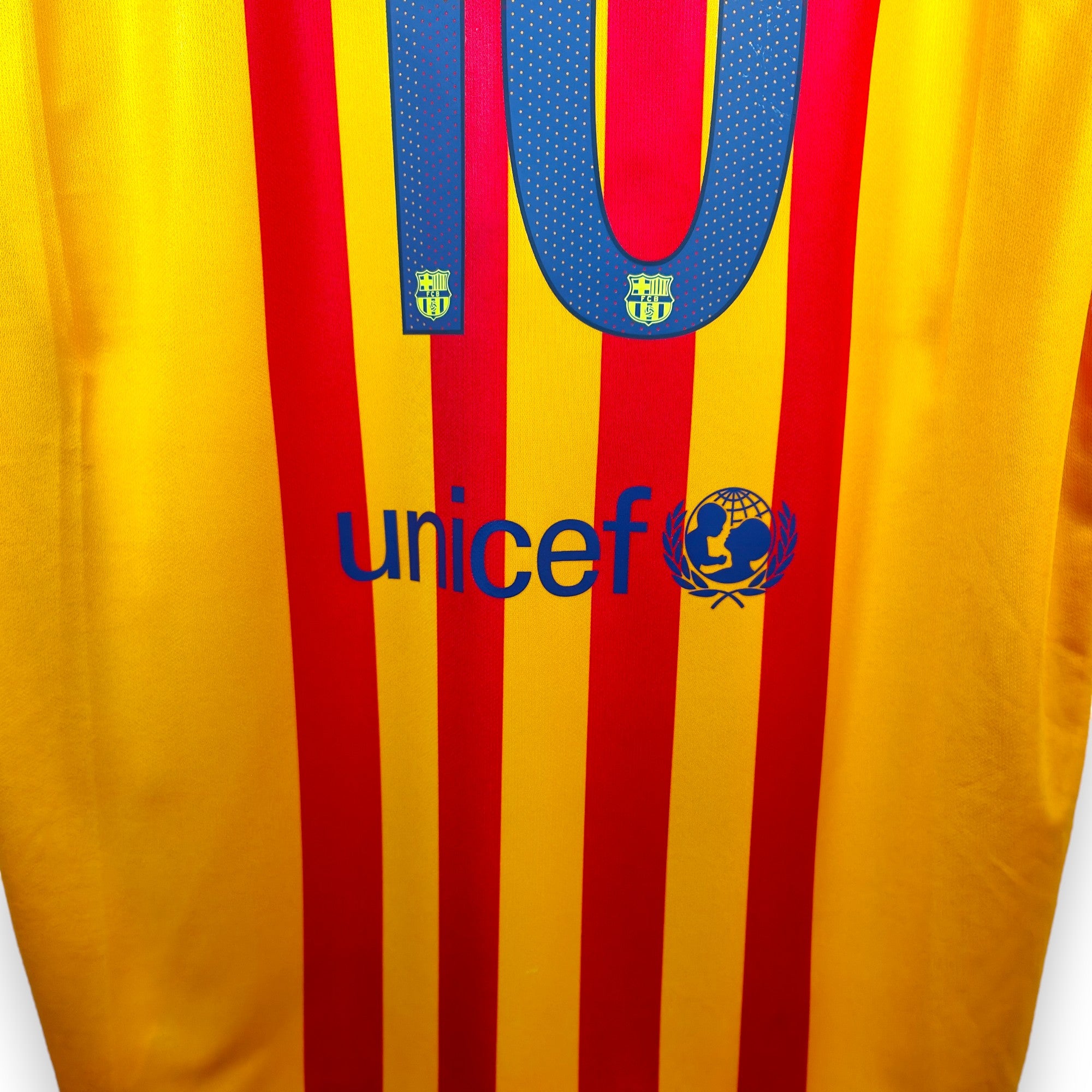 2015-16 FC Barcelona Away Shirt Messi 