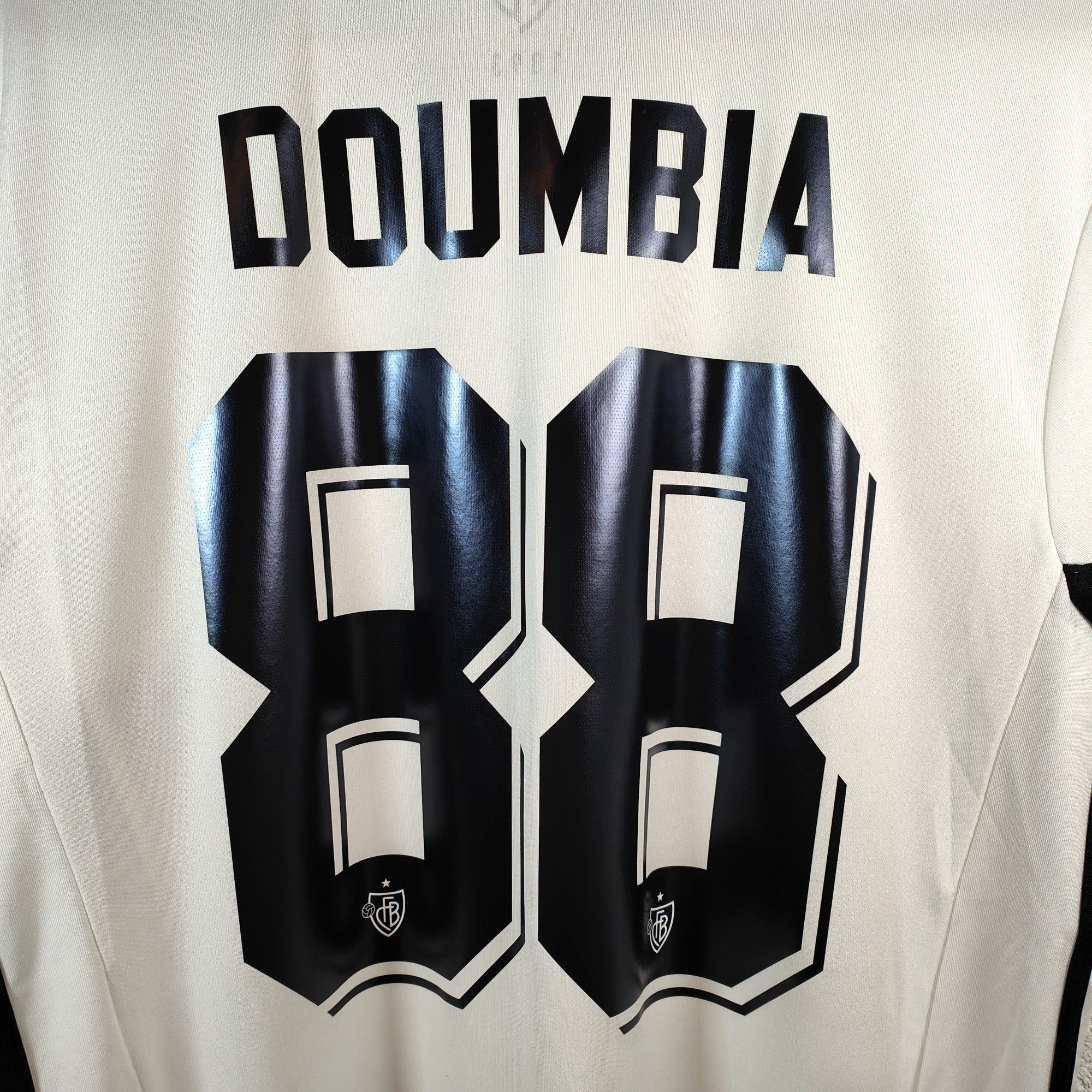 2016-17 FC Basel Away Shirt Doumbia 