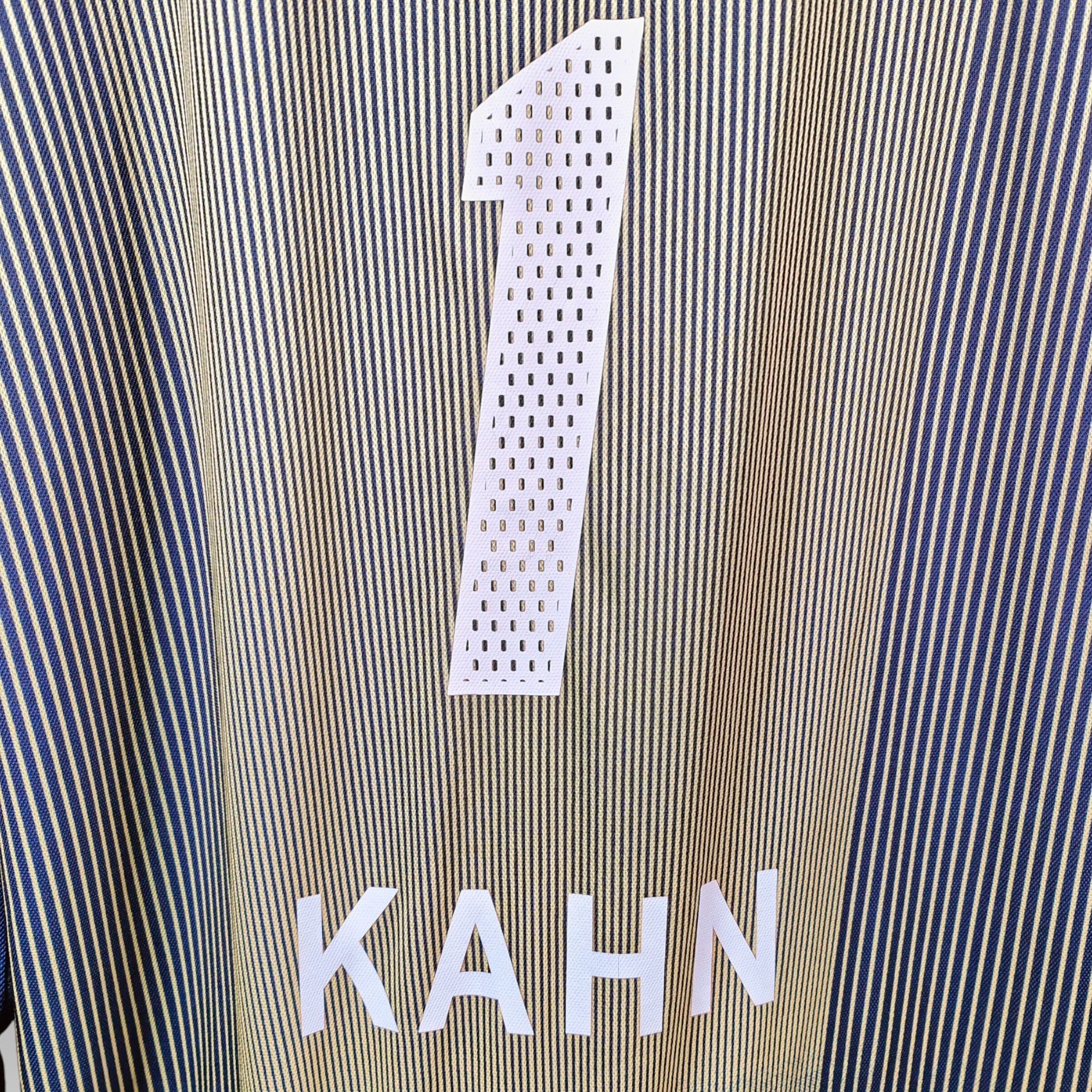 2003-04 Bayern Munich GK Shirt Kahn 