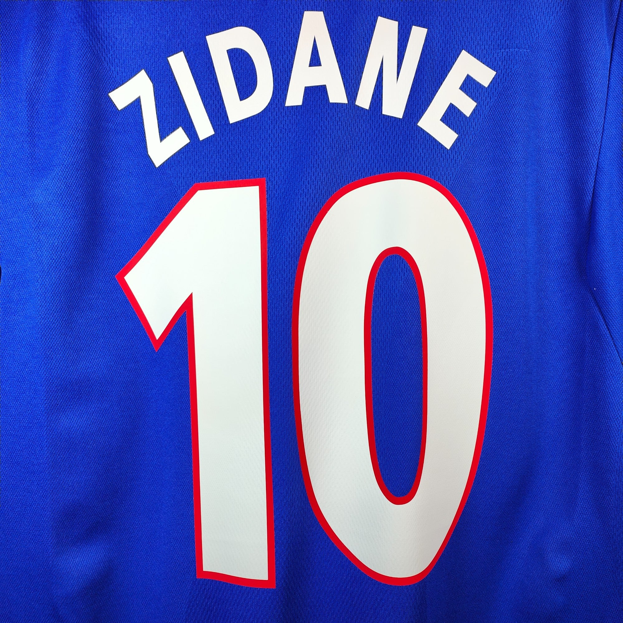 2000-02 France Home Shirt Zidane 