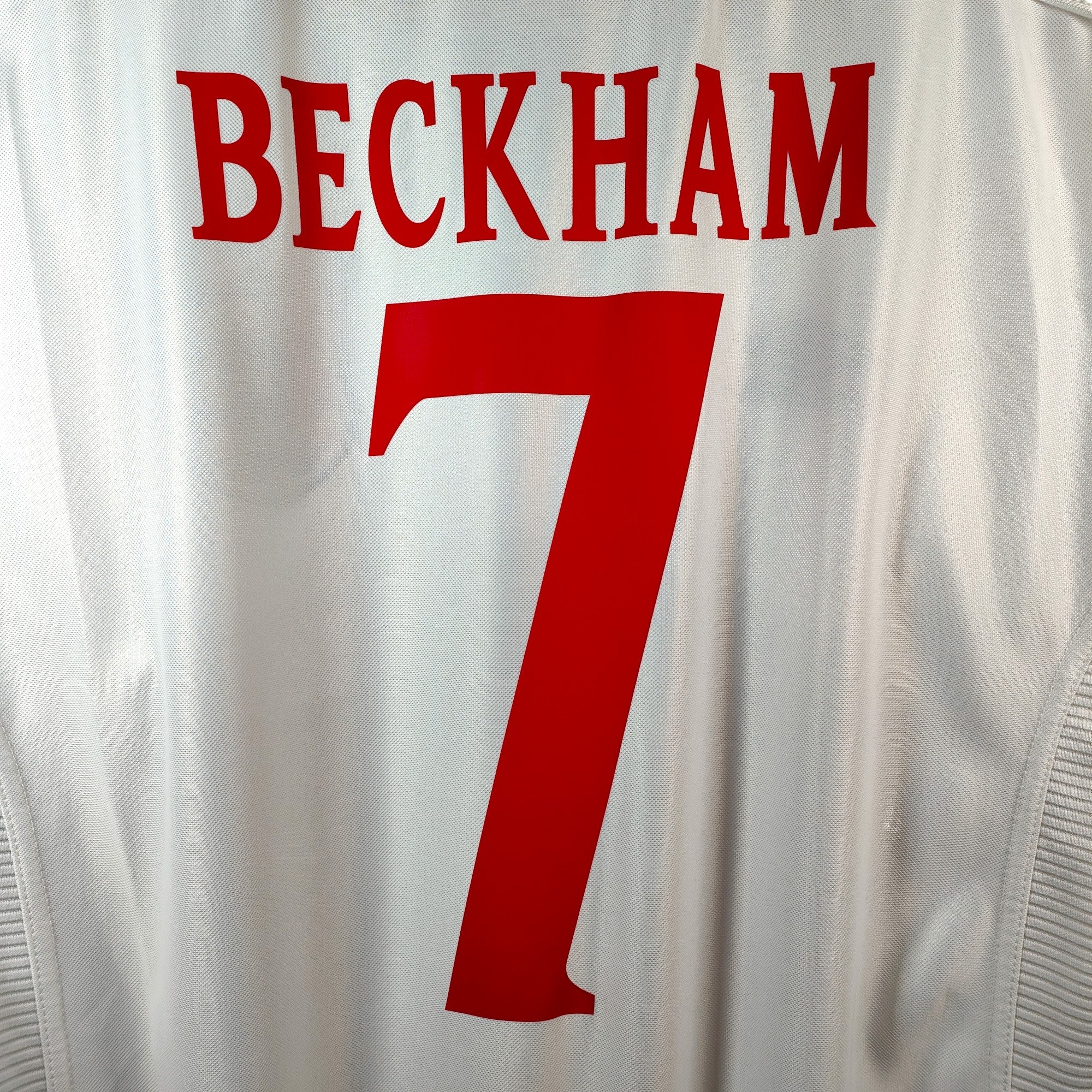 1999-01 England Home Shirt Beckham 