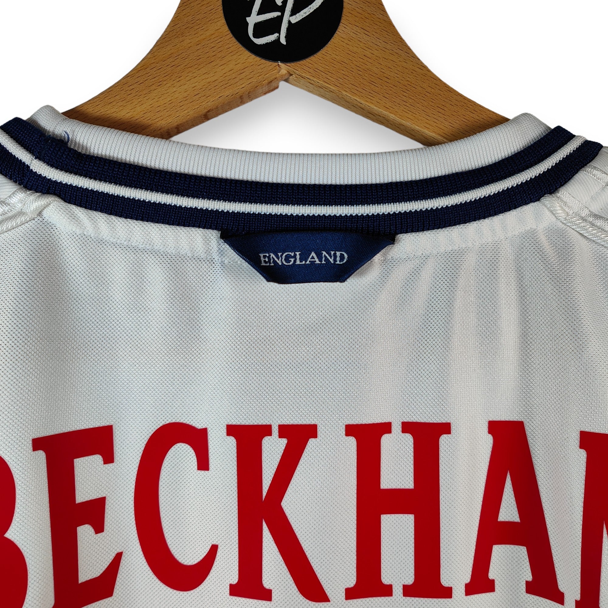 1999-01 England Home Shirt Beckham 